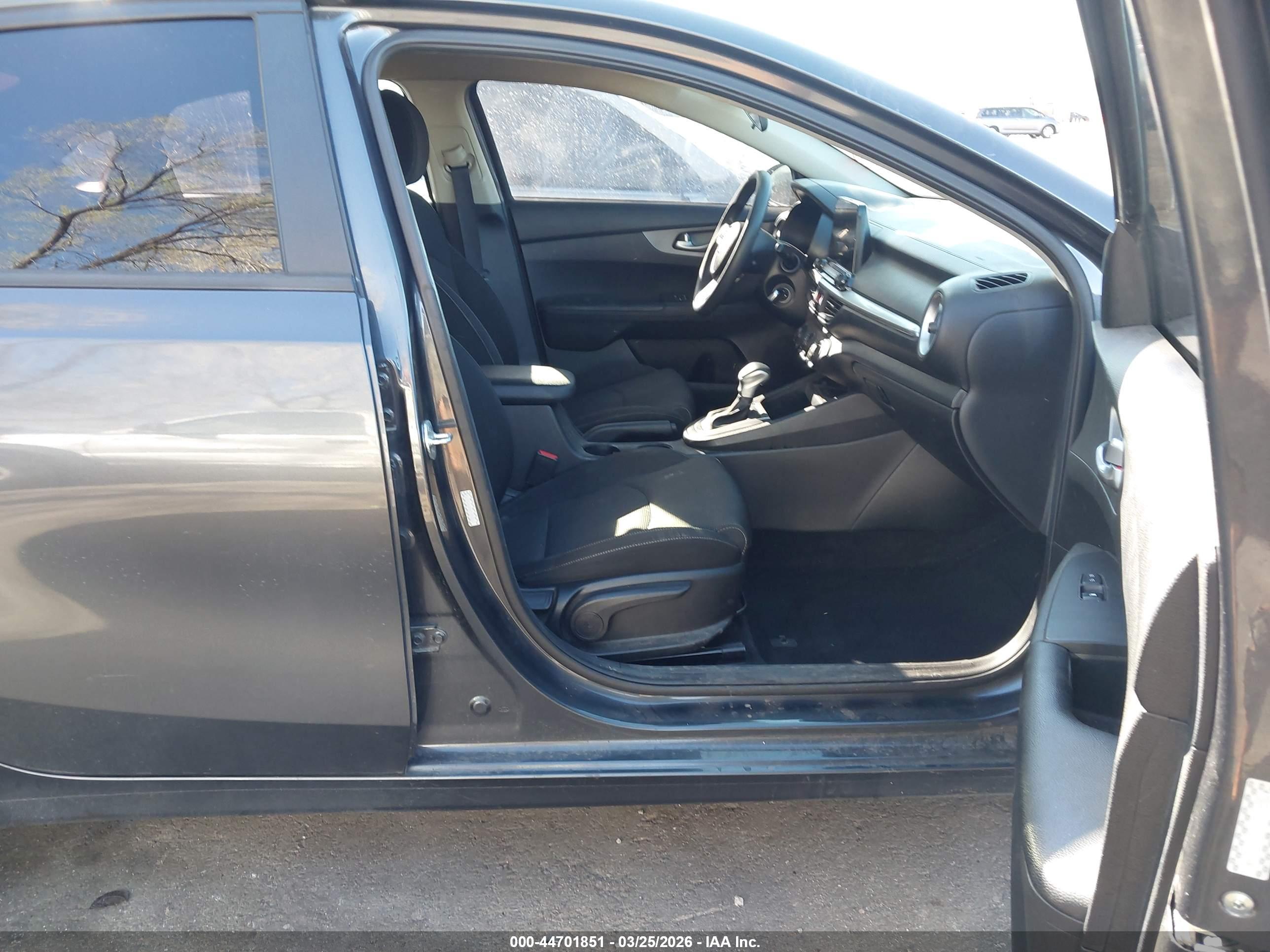 KIA FORTE image 5