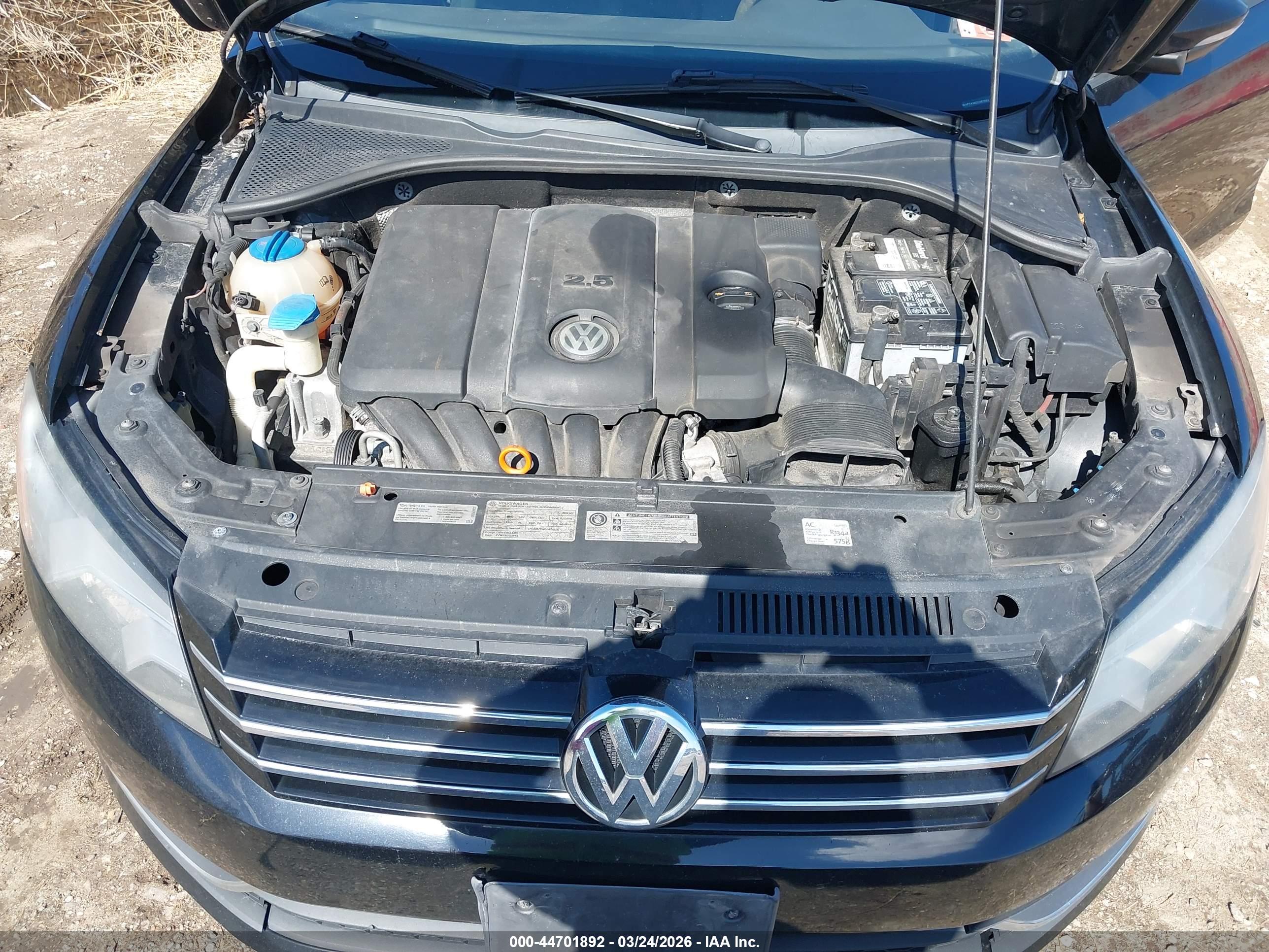 VOLKSWAGEN PASSAT image 10