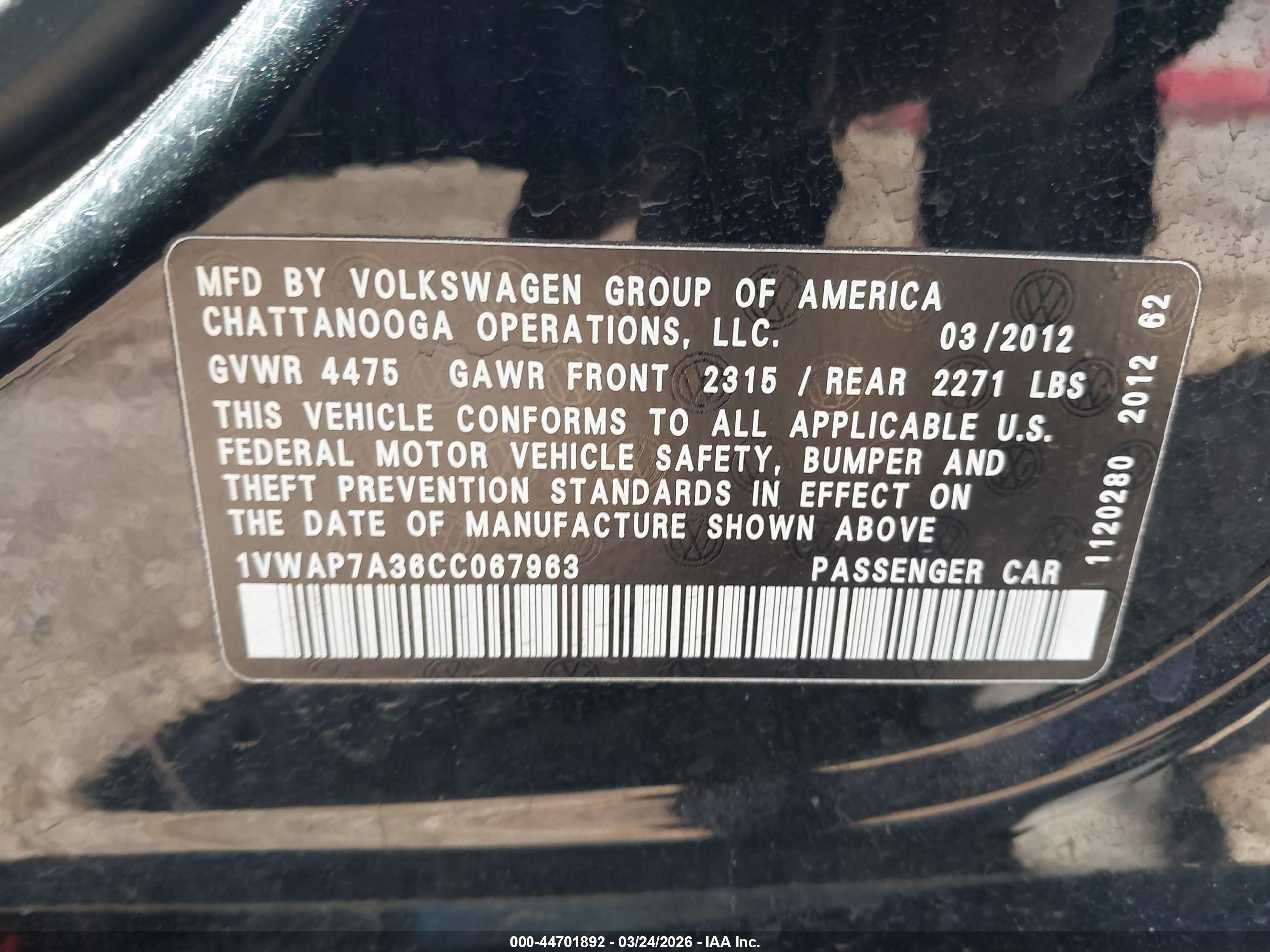 VOLKSWAGEN PASSAT image 9