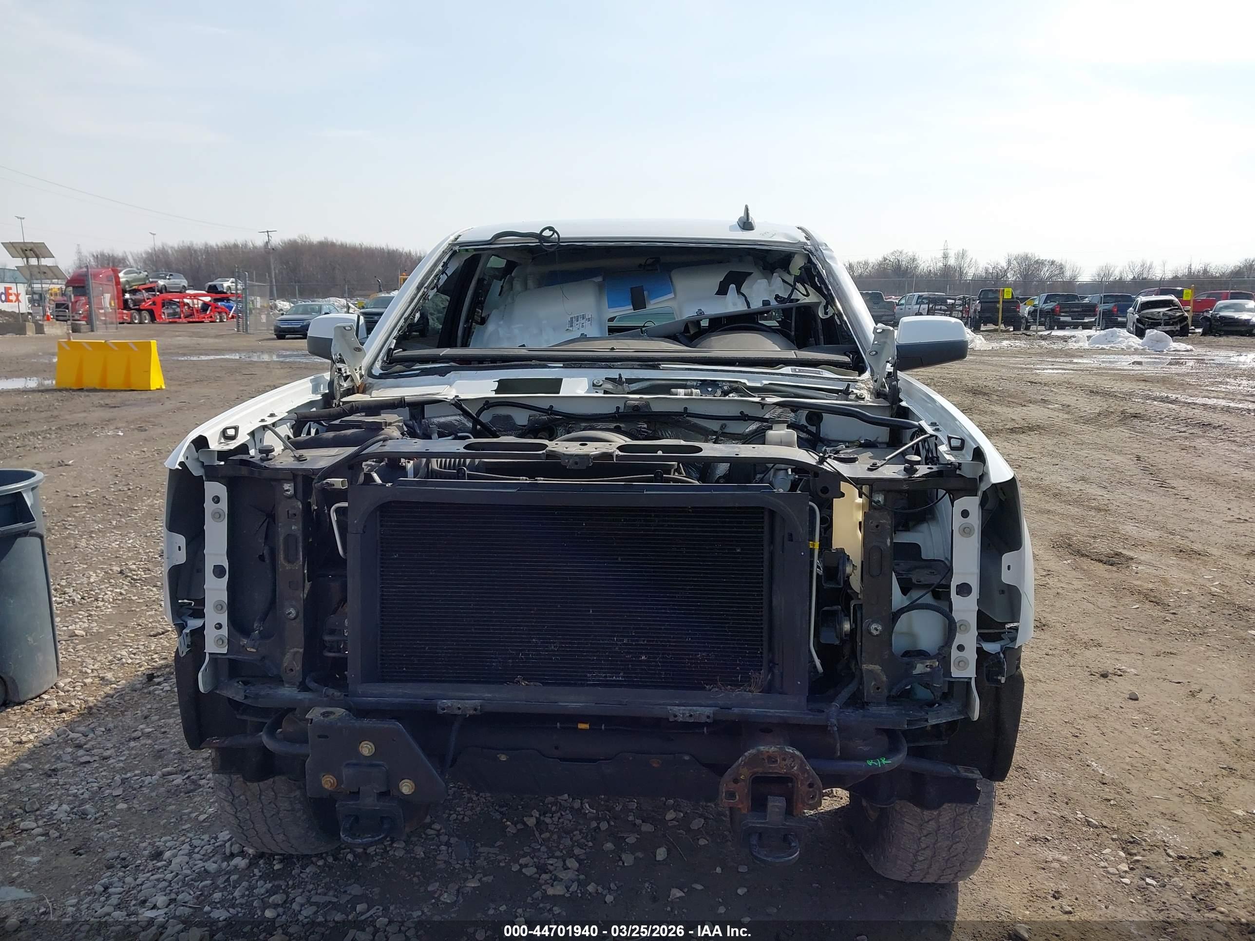 CHEVROLET SILVERADO image 6