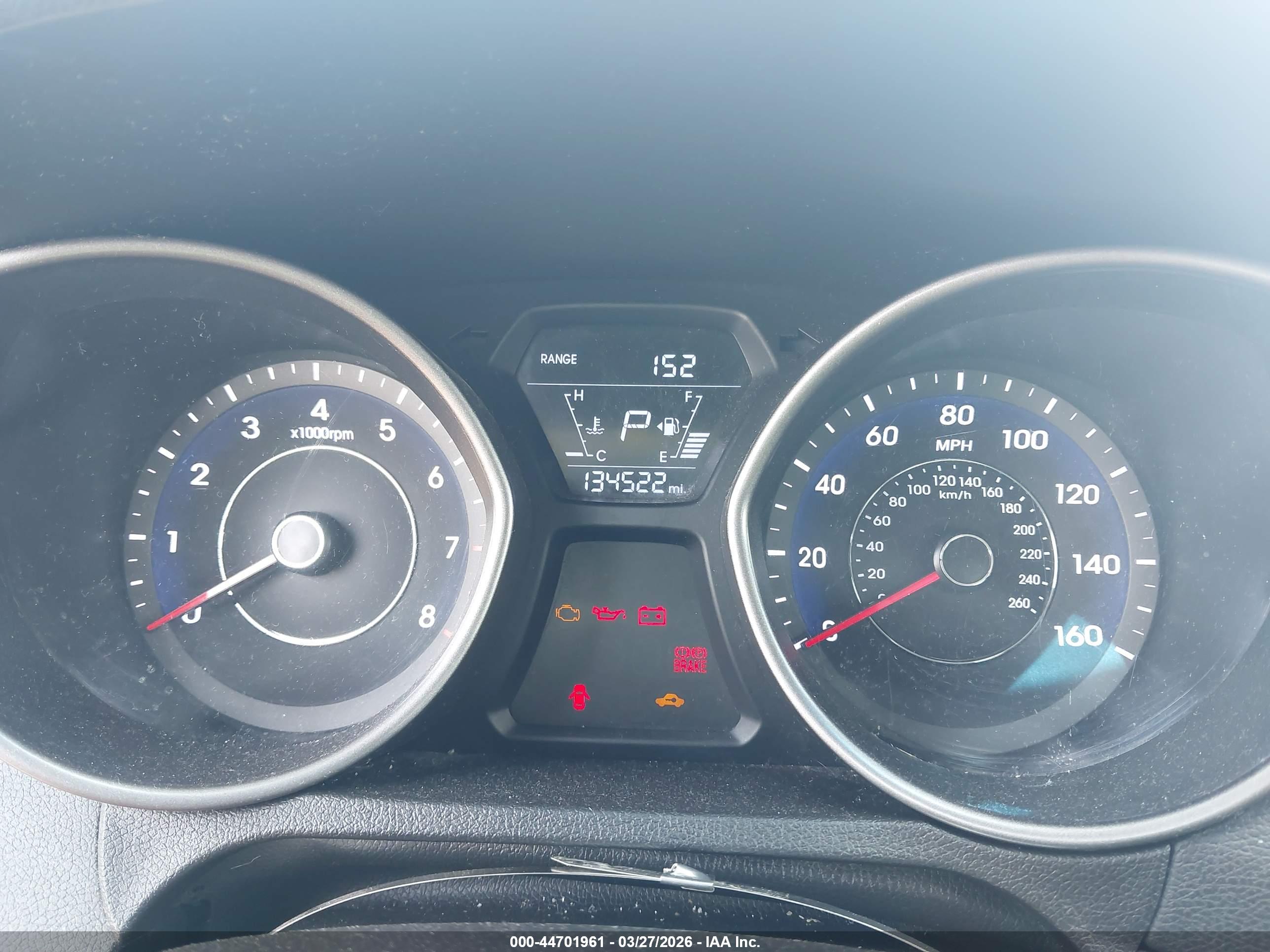 HYUNDAI ELANTRA image 7