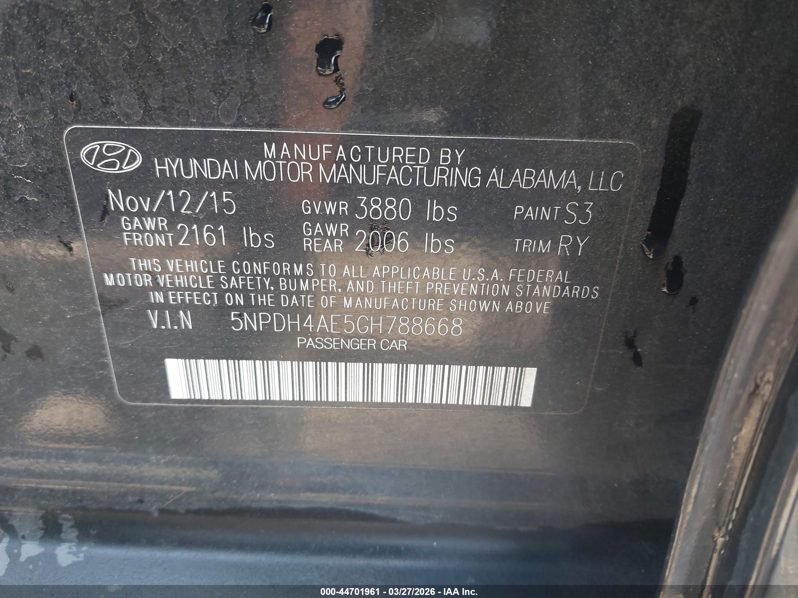 HYUNDAI ELANTRA image 9