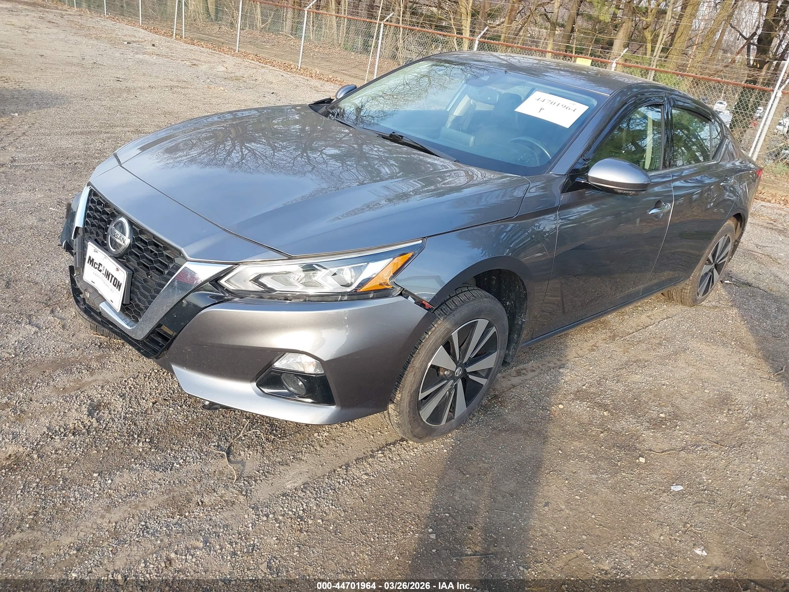 NISSAN ALTIMA image 2