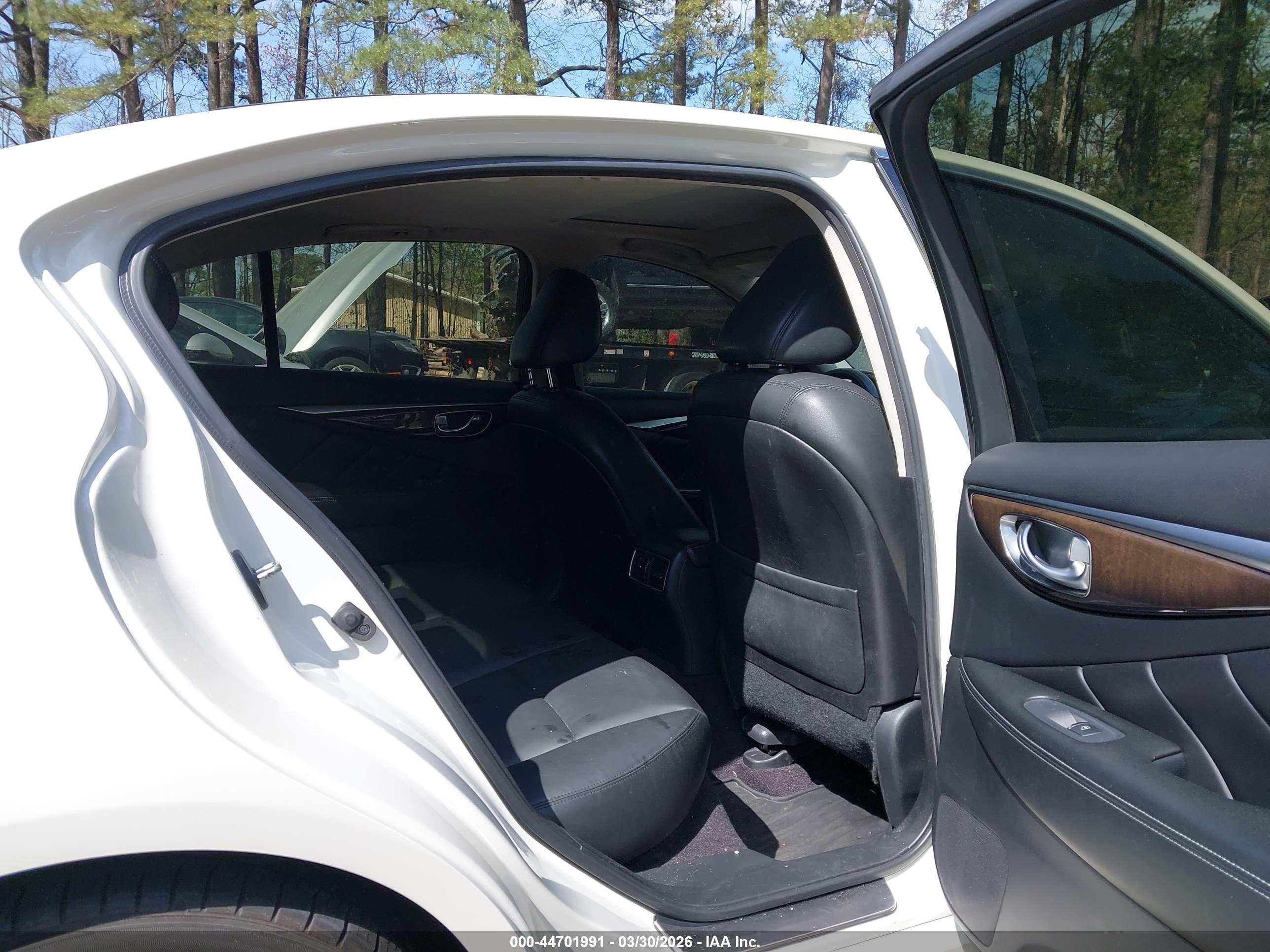 INFINITI Q50 image 8