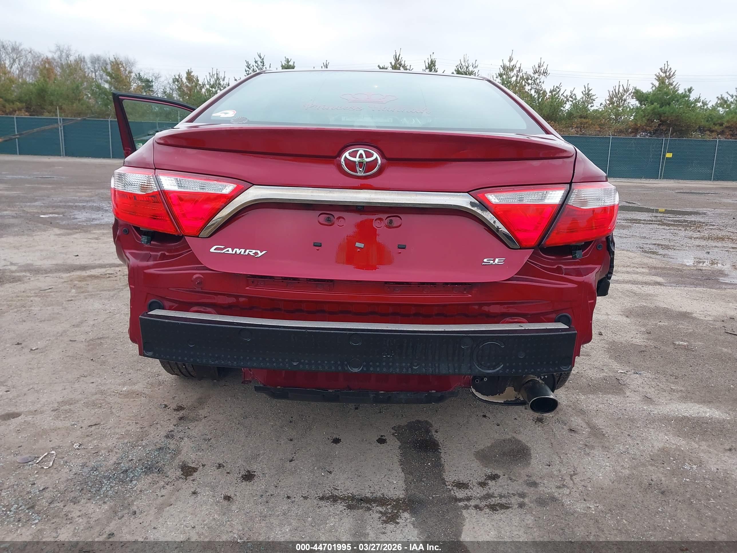 TOYOTA CAMRY image 6