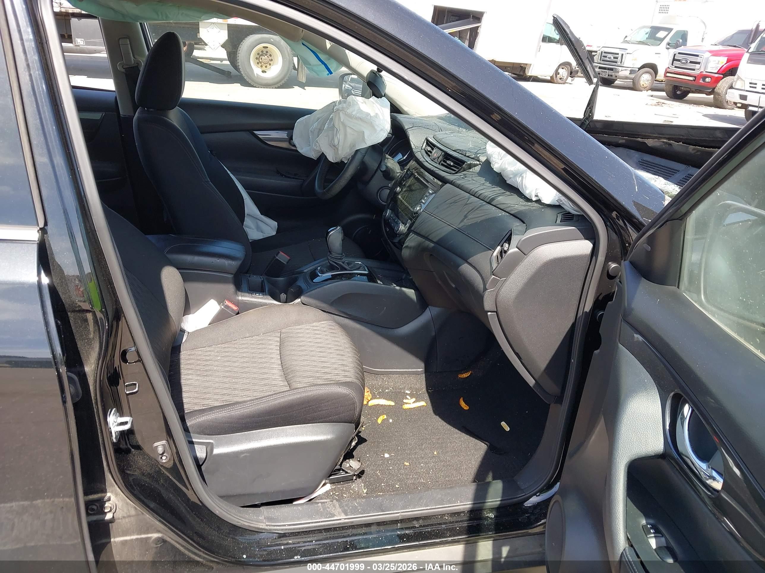 NISSAN ROGUE image 5