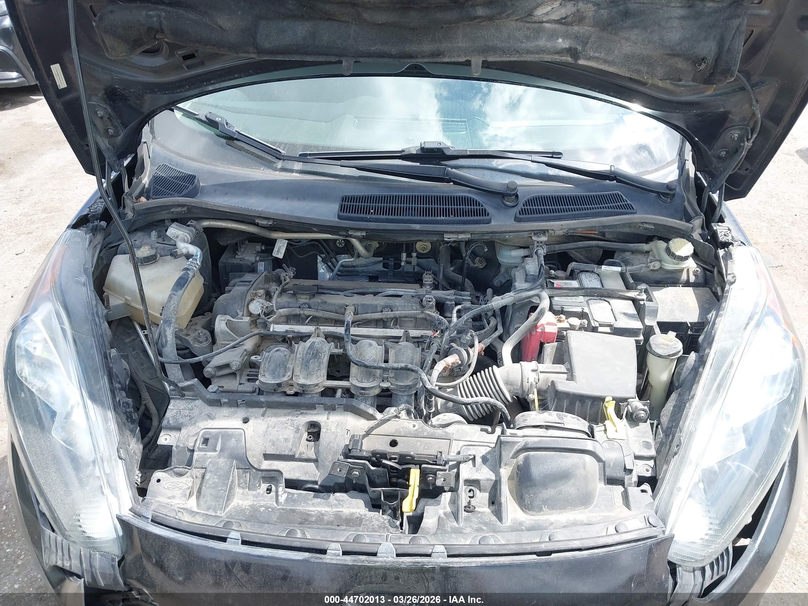FORD FIESTA image 10