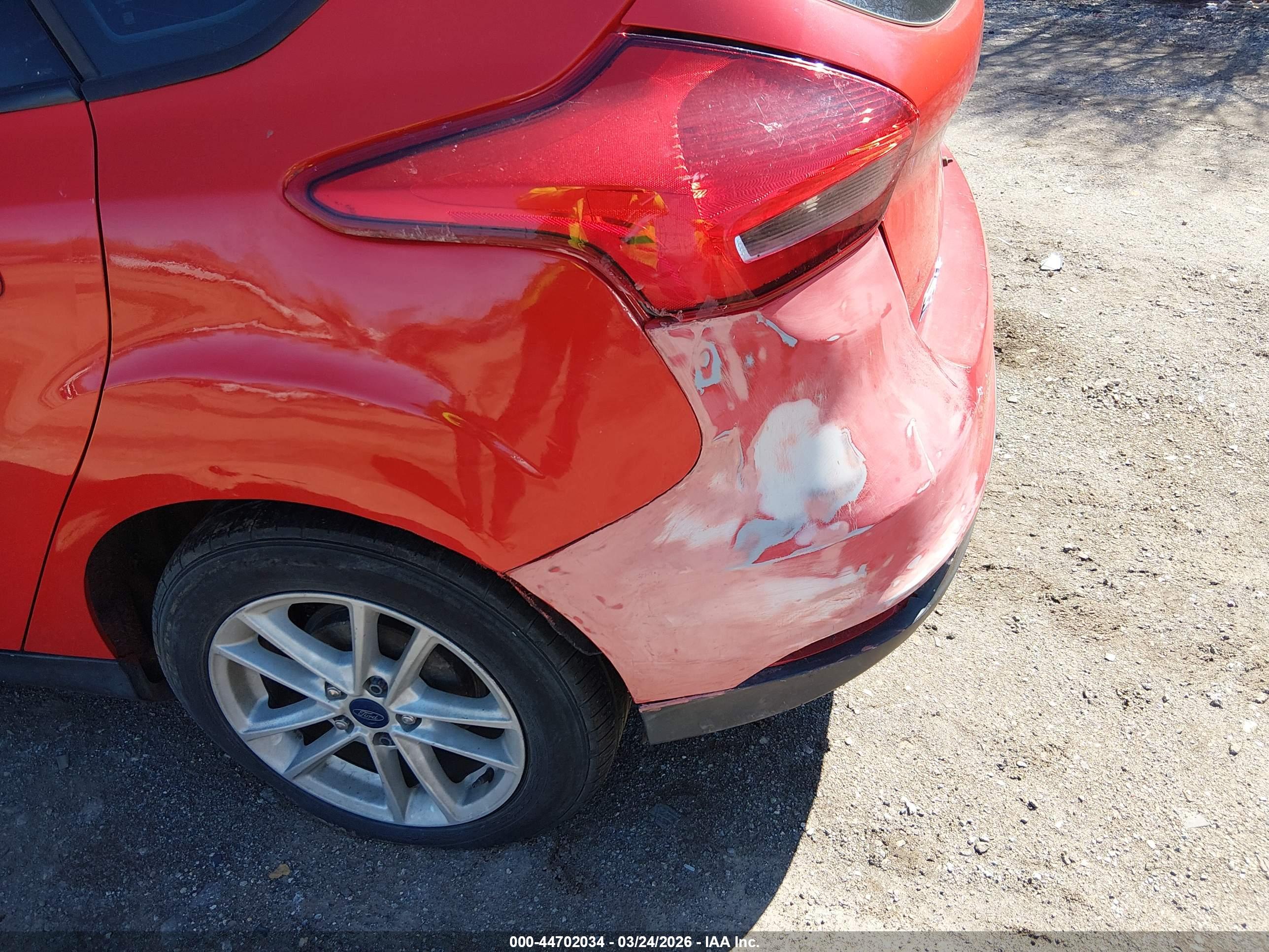 FORD FOCUS image 6