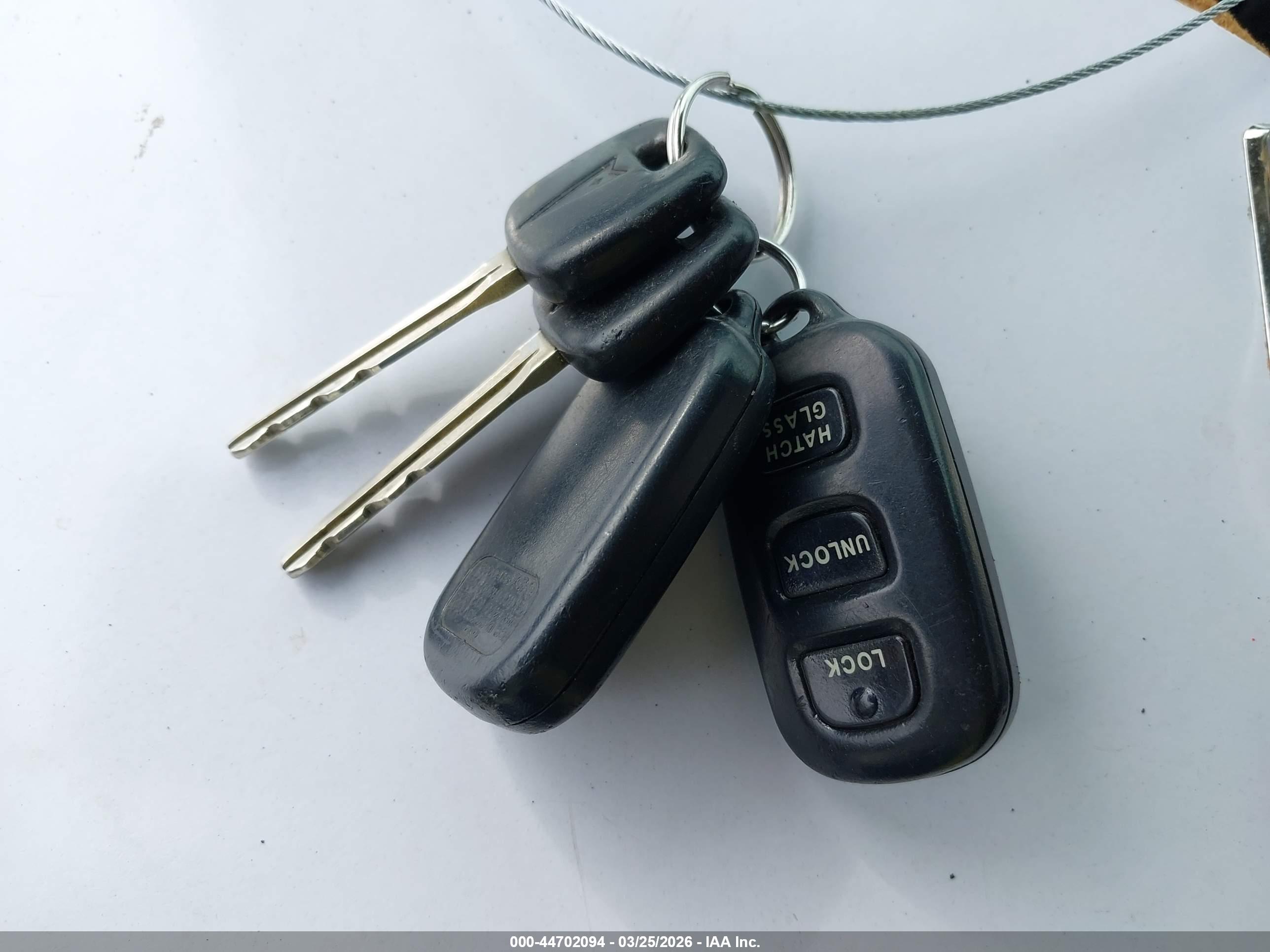 PONTIAC VIBE image 11