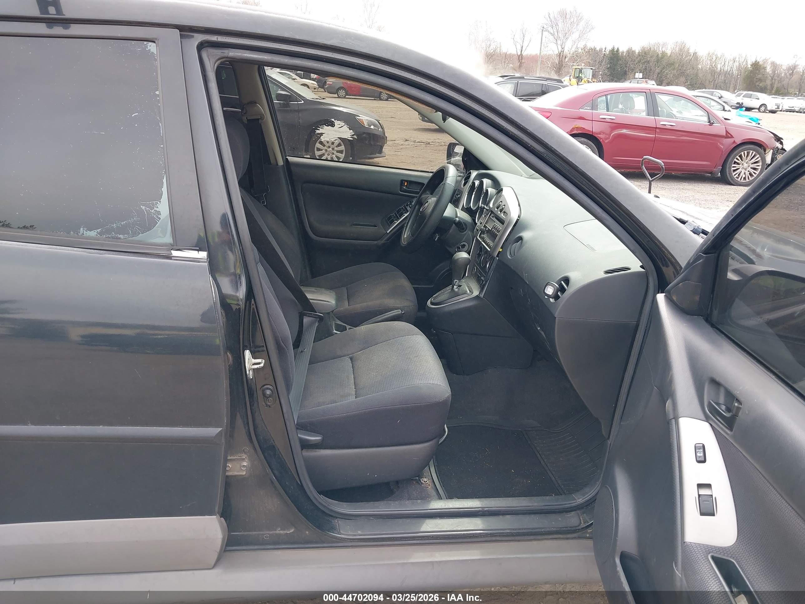PONTIAC VIBE image 5
