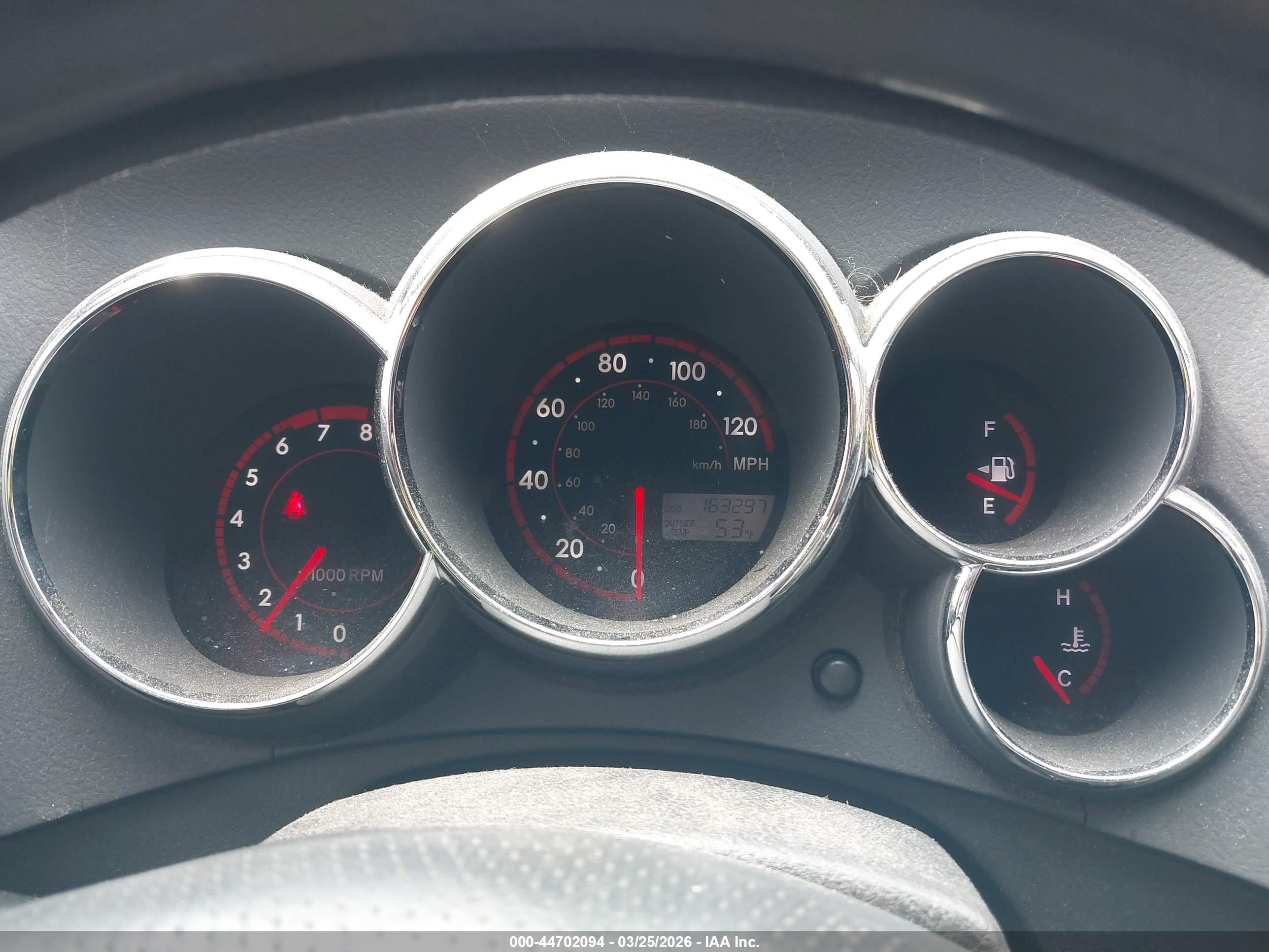 PONTIAC VIBE image 7