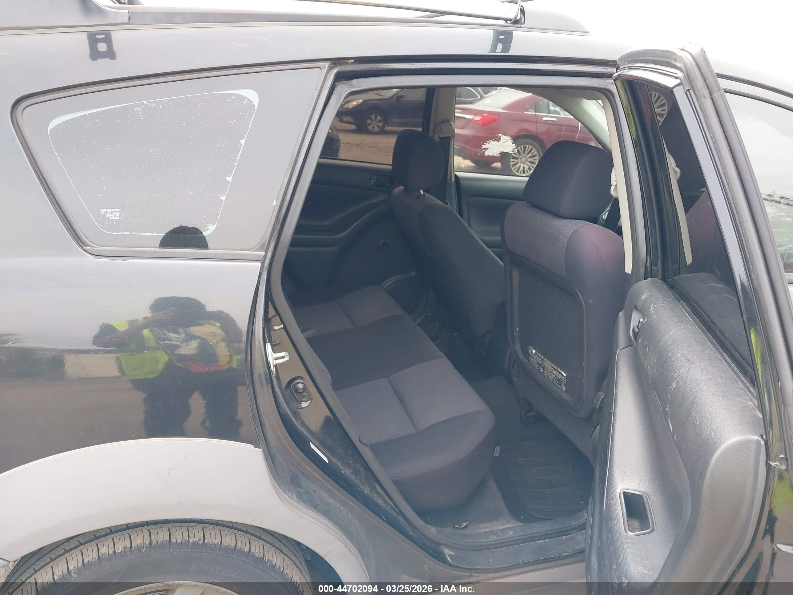 PONTIAC VIBE image 8