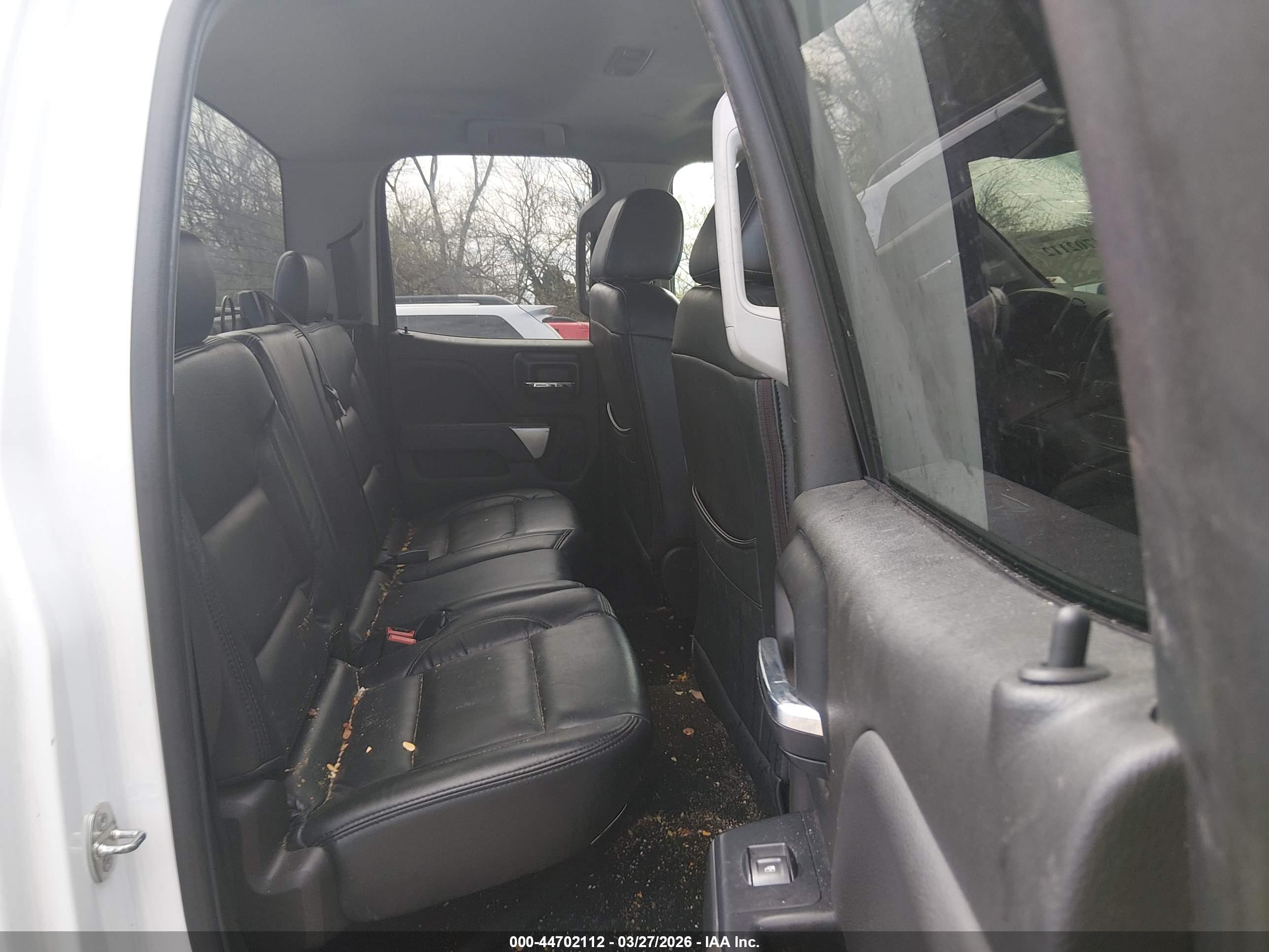 CHEVROLET SILVERADO image 8