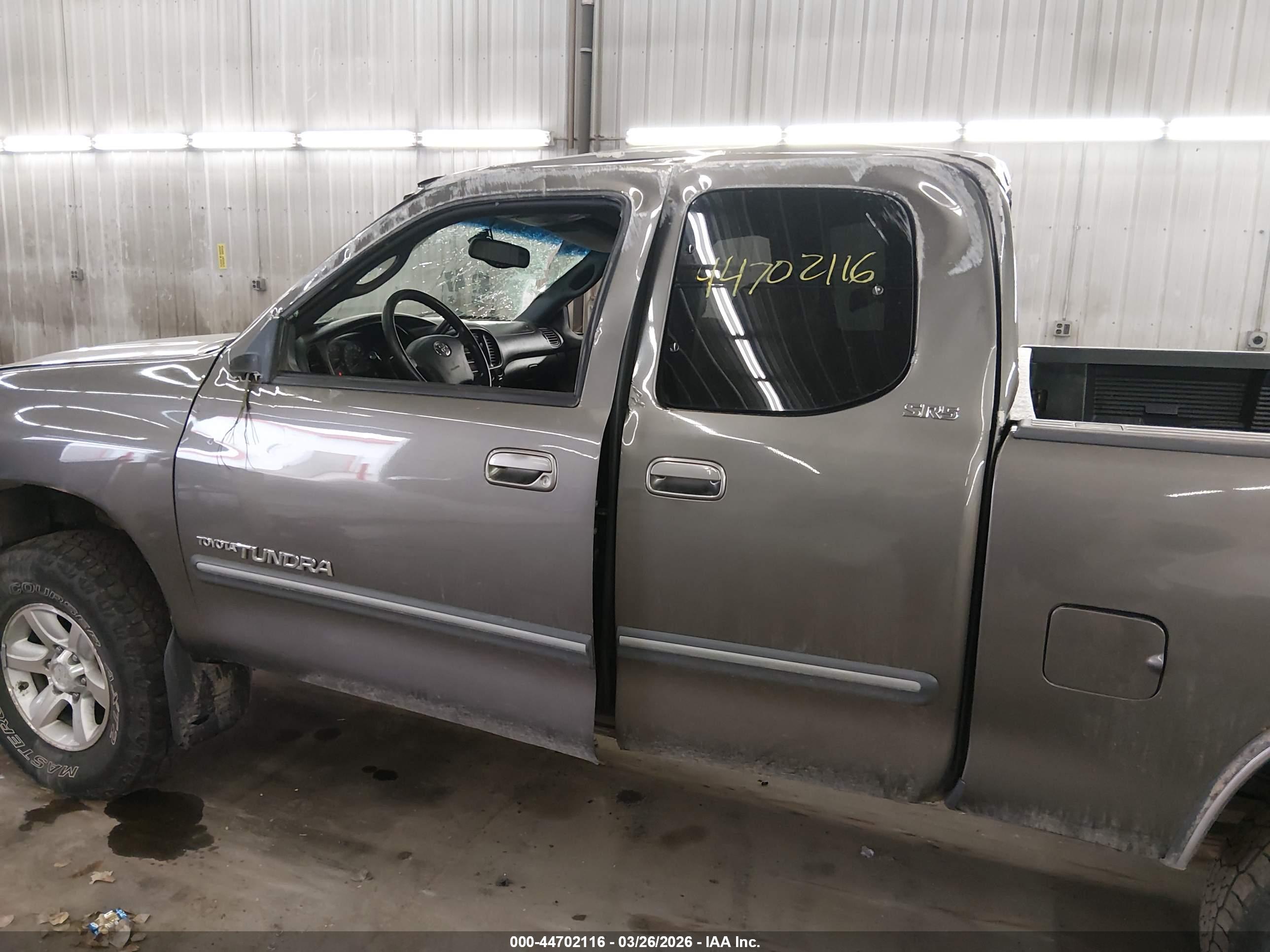 TOYOTA TUNDRA image 6