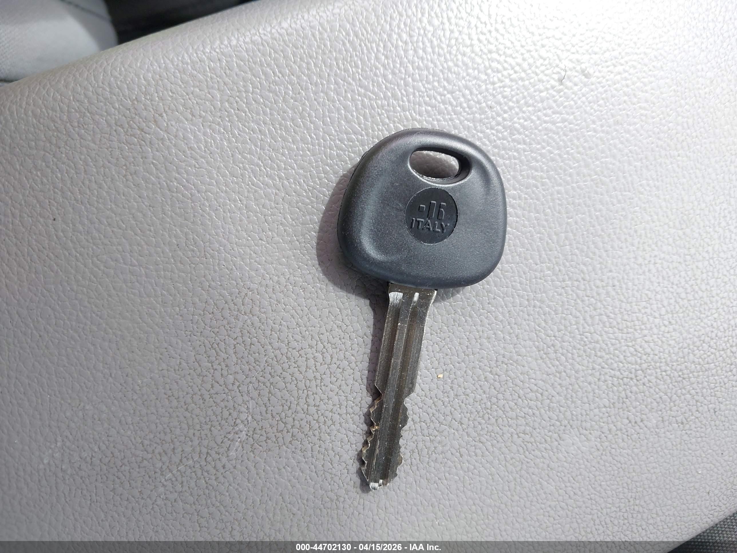 HYUNDAI ELANTRA image 11
