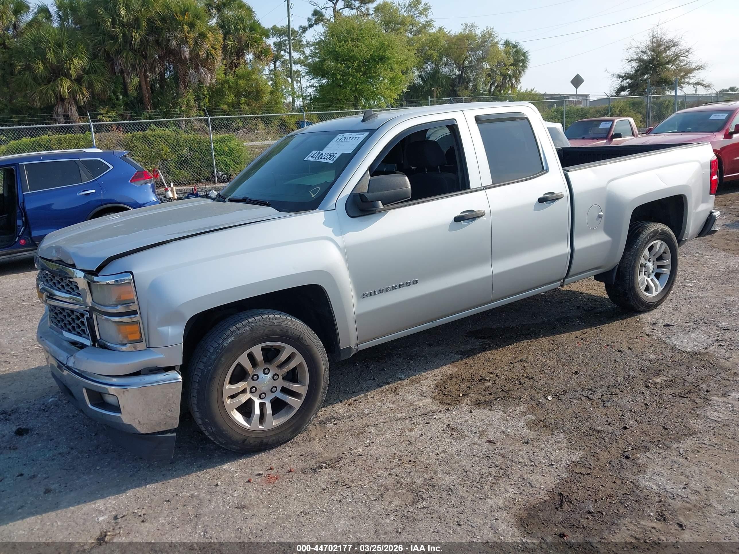 CHEVROLET SILVERADO image 2