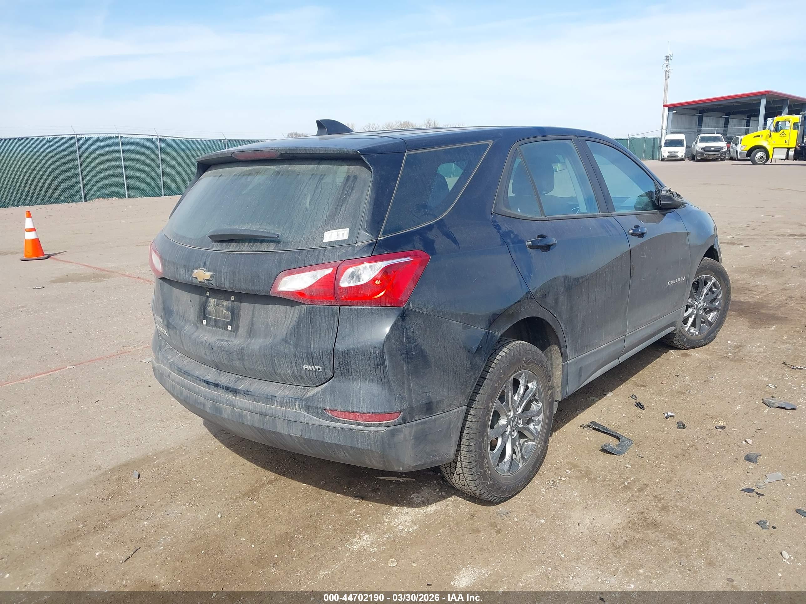 CHEVROLET EQUINOX image 4