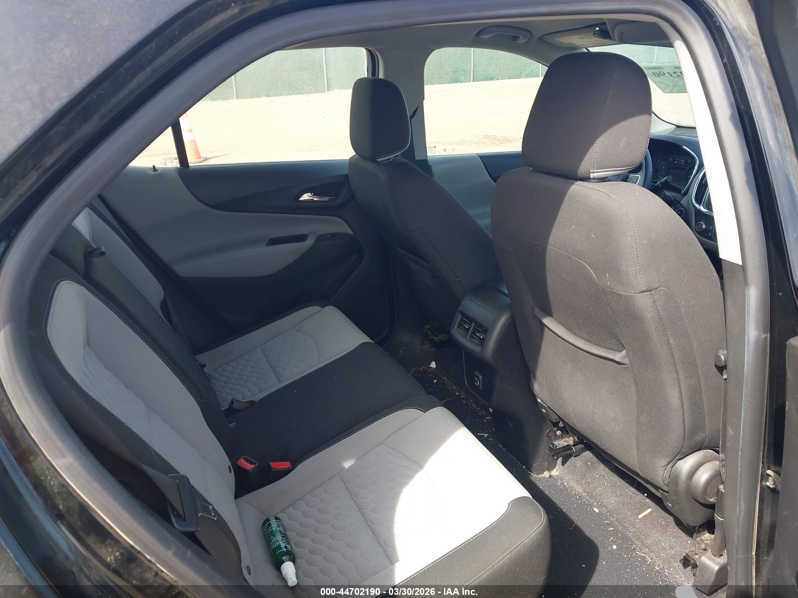 CHEVROLET EQUINOX image 8