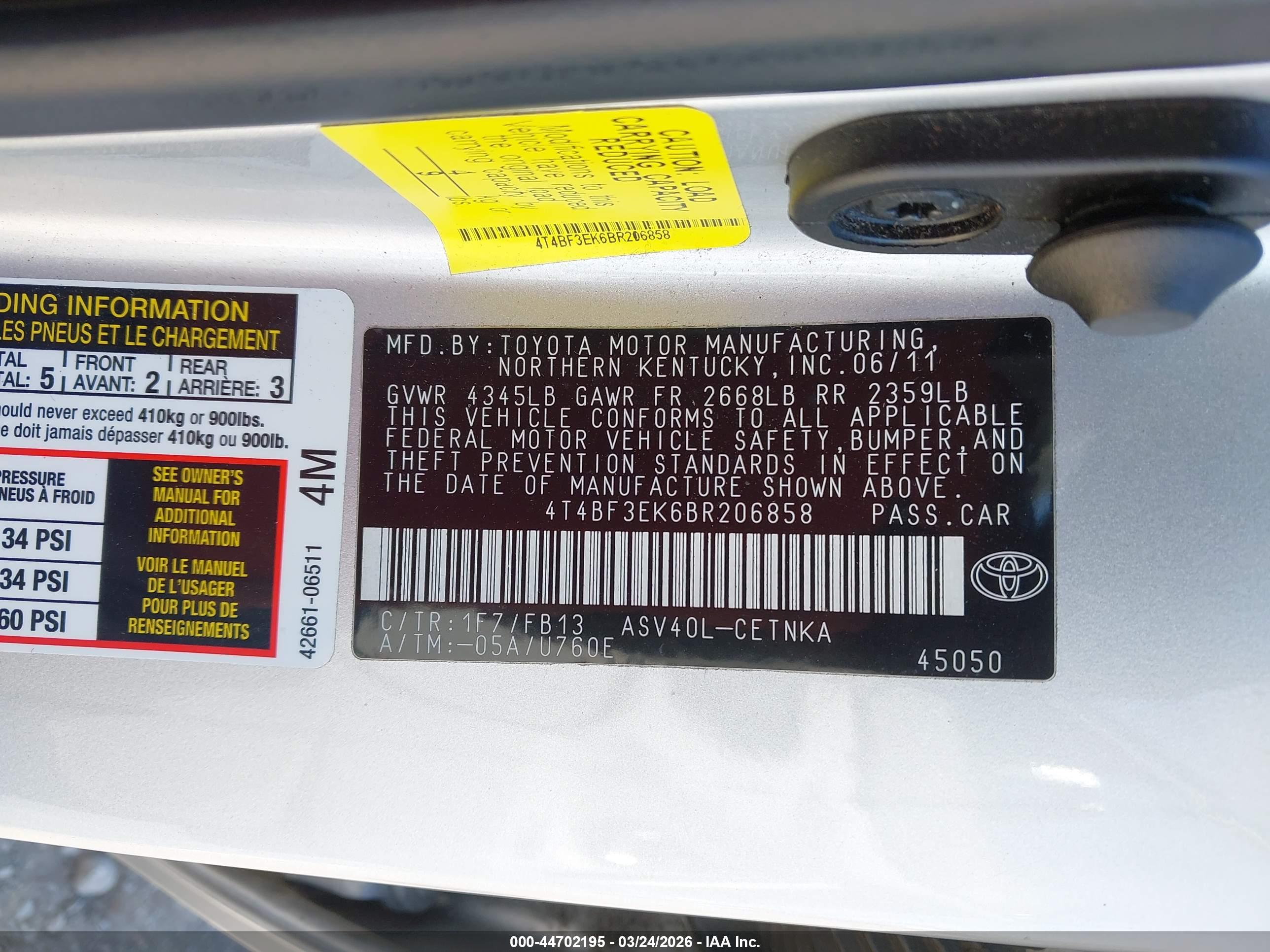 TOYOTA CAMRY image 9