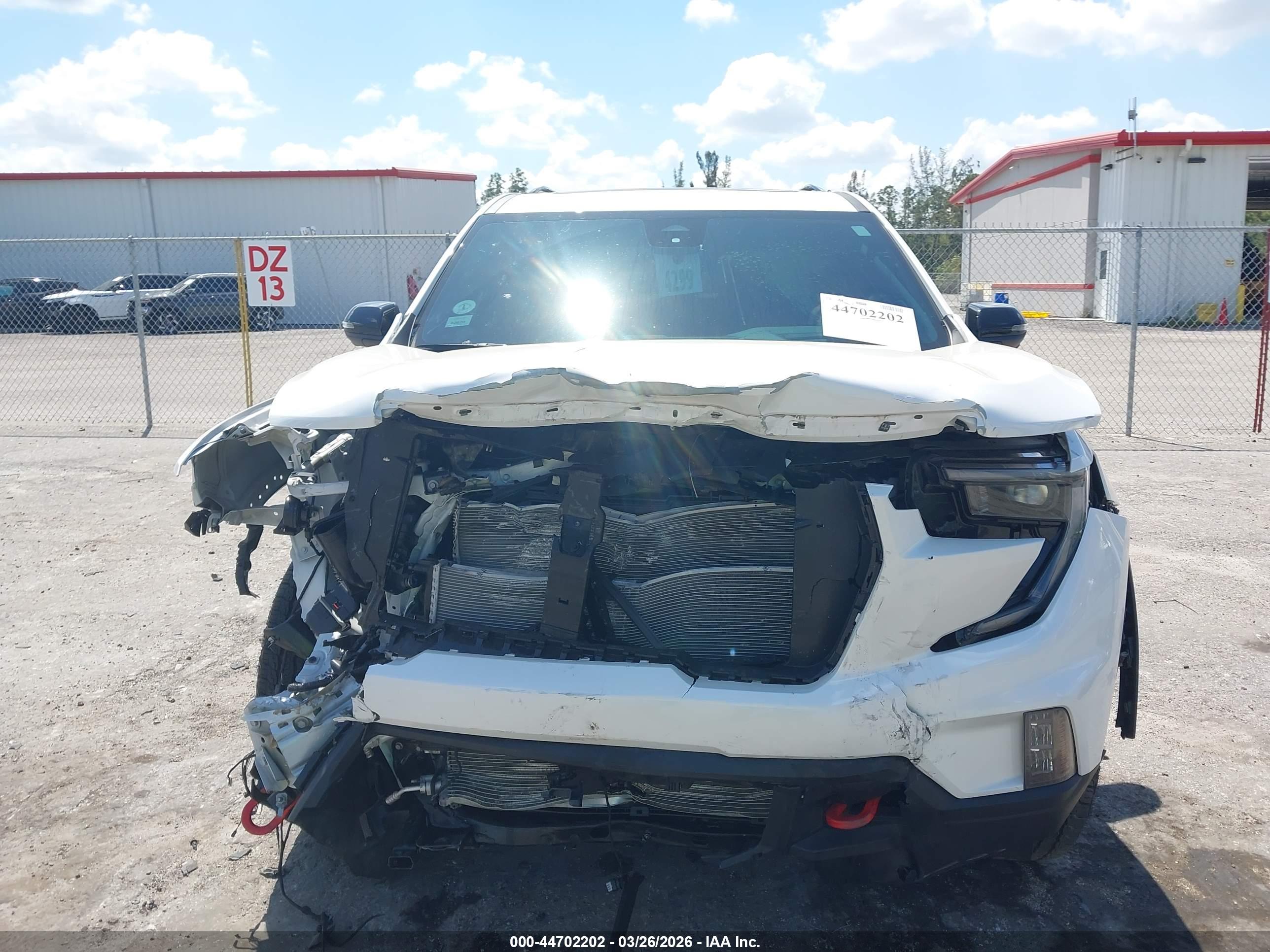 GMC ACADIA image 6