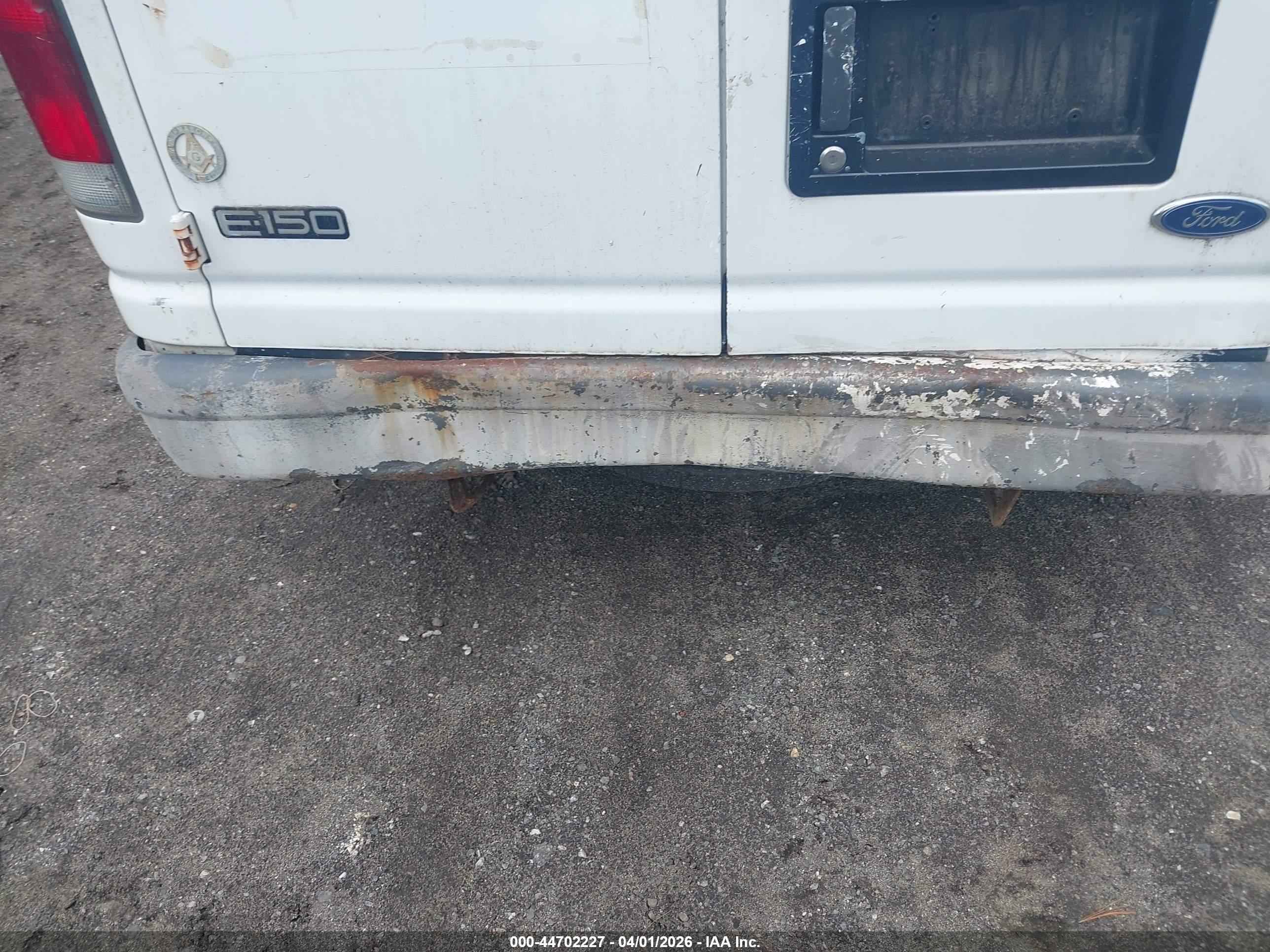 FORD E-150 image 6
