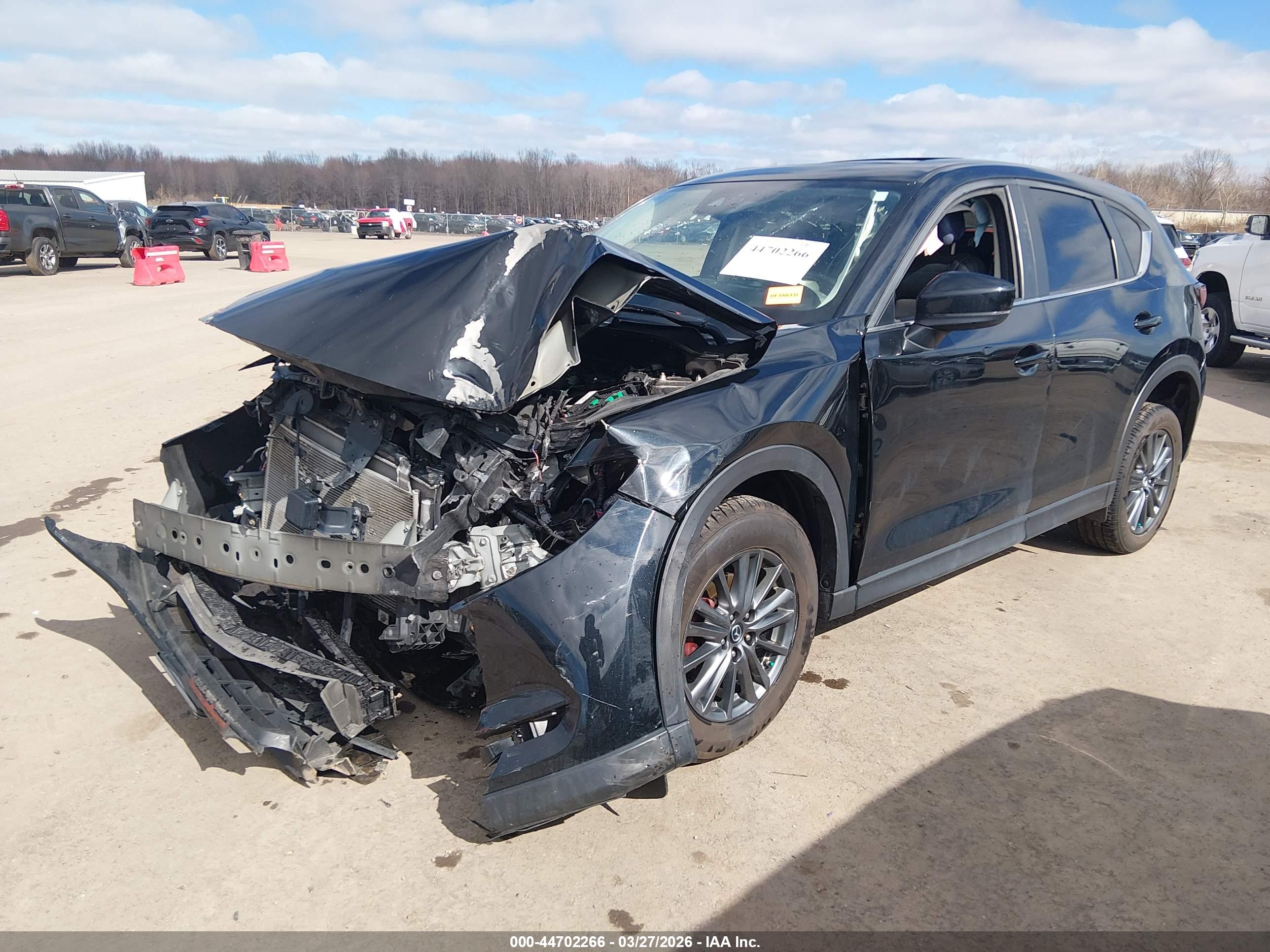 MAZDA CX-5 image 2