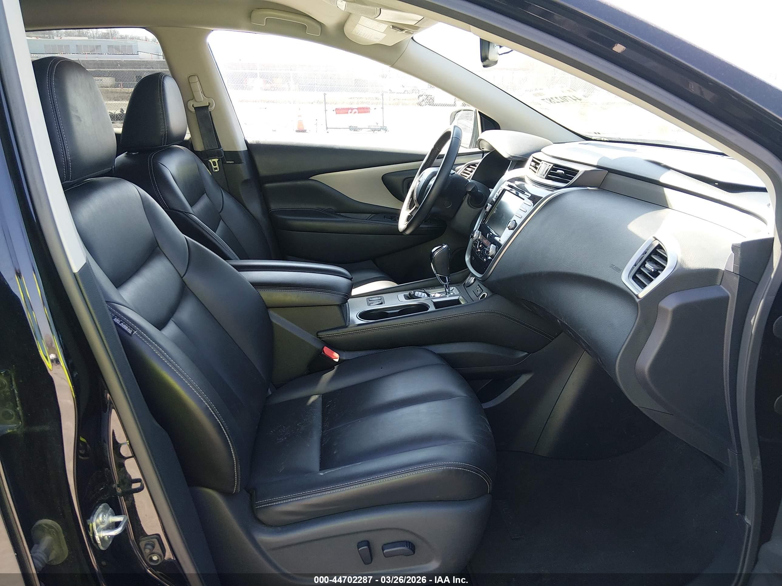 NISSAN MURANO image 5