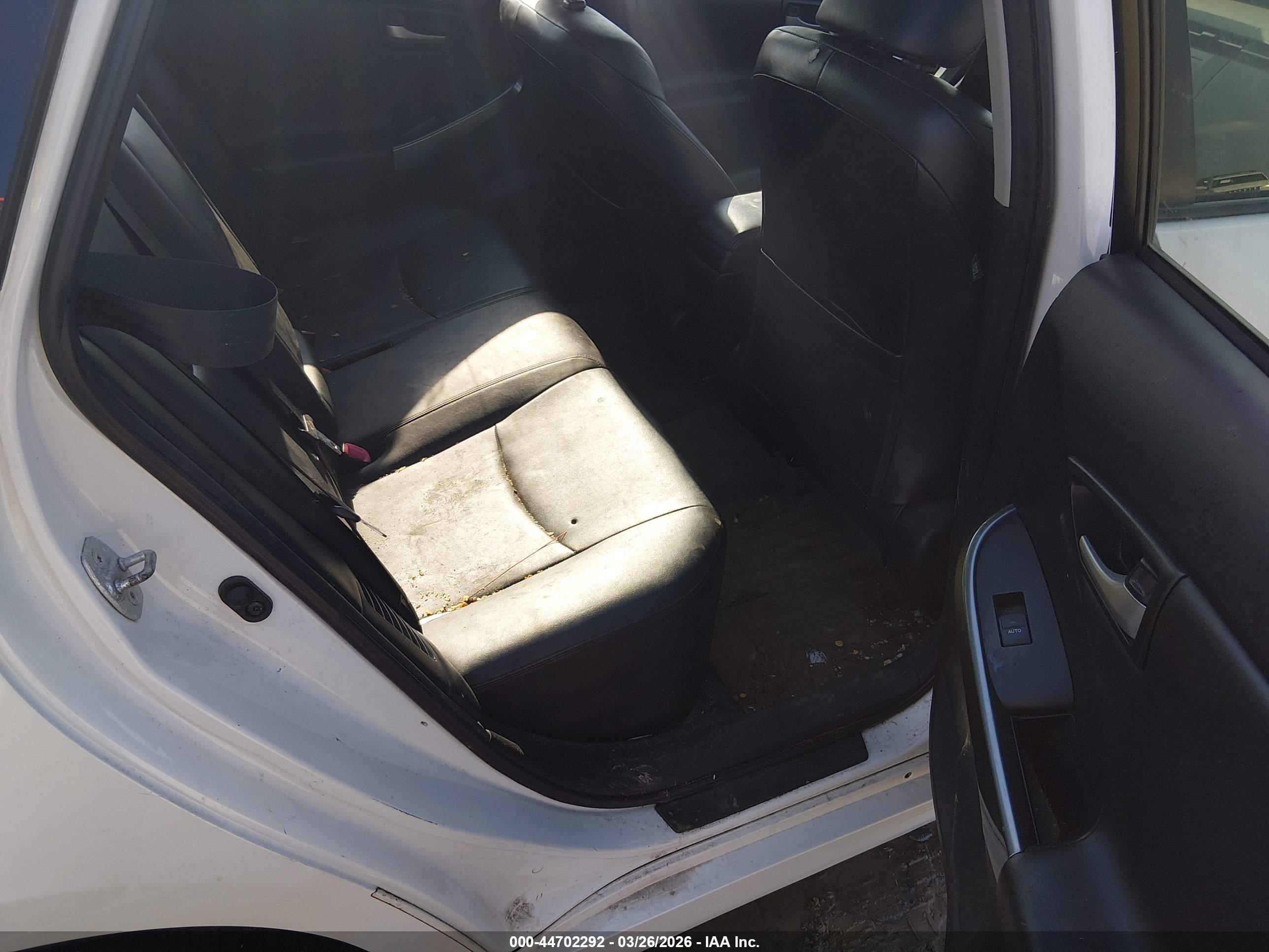 TOYOTA PRIUS image 8