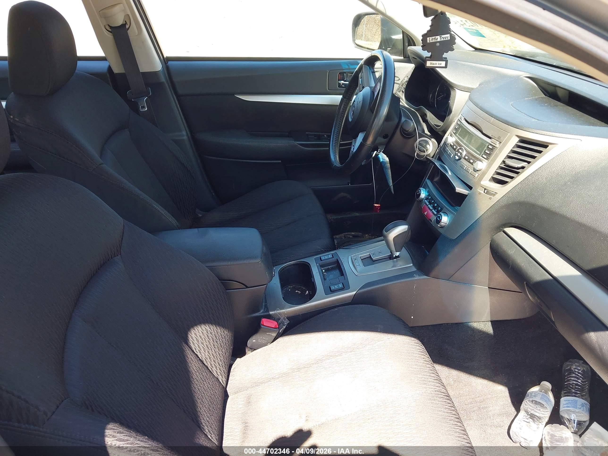 SUBARU LEGACY image 5