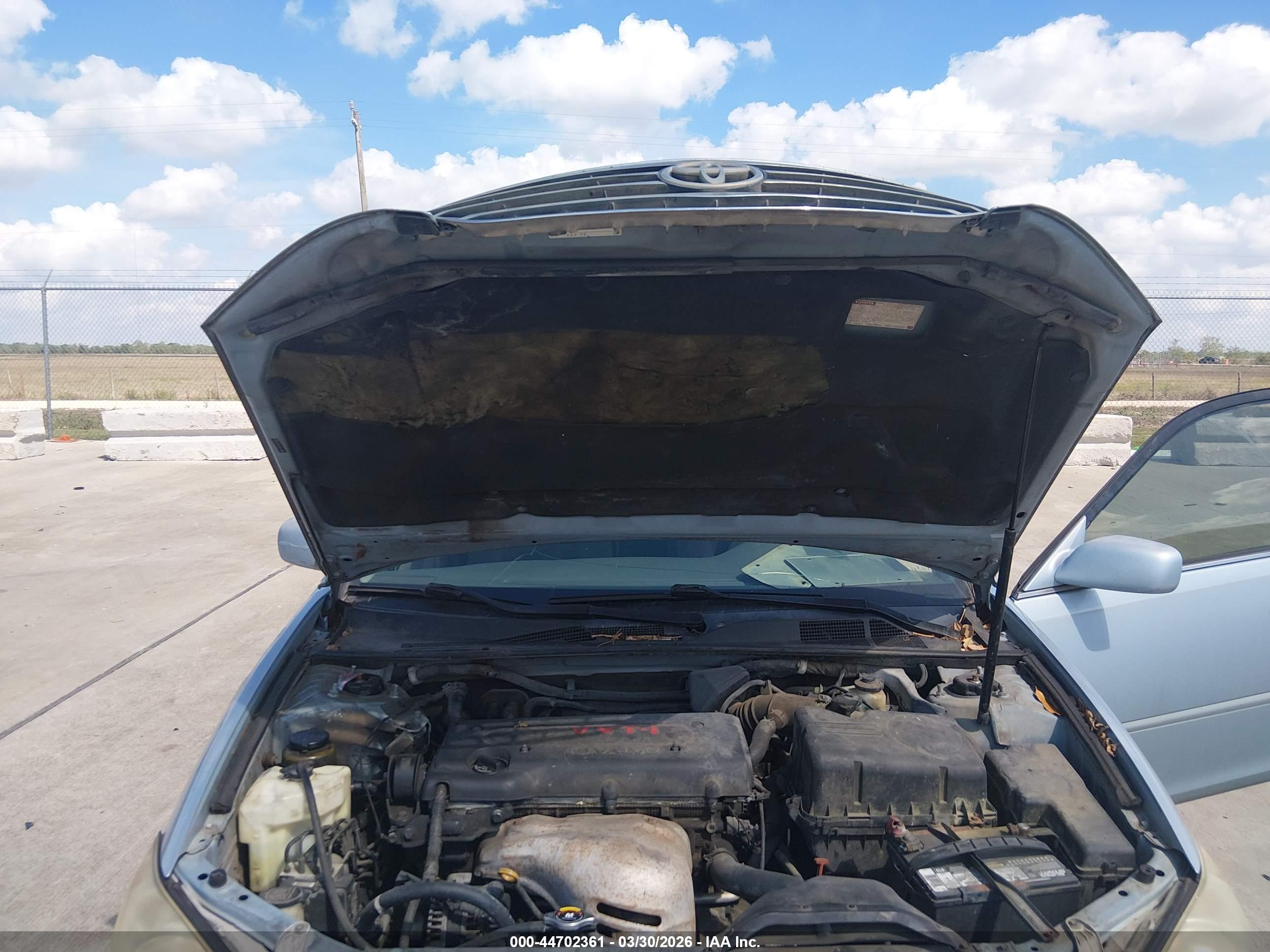 TOYOTA CAMRY image 10