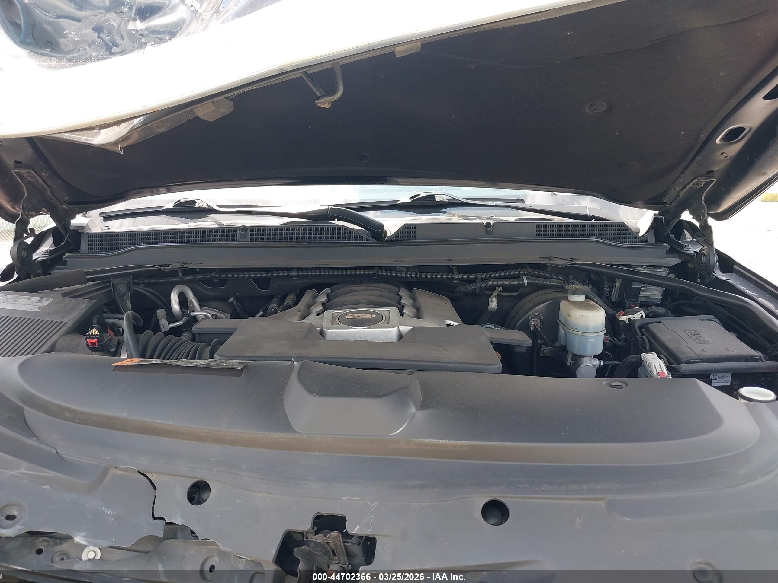 CADILLAC ESCALADE image 10