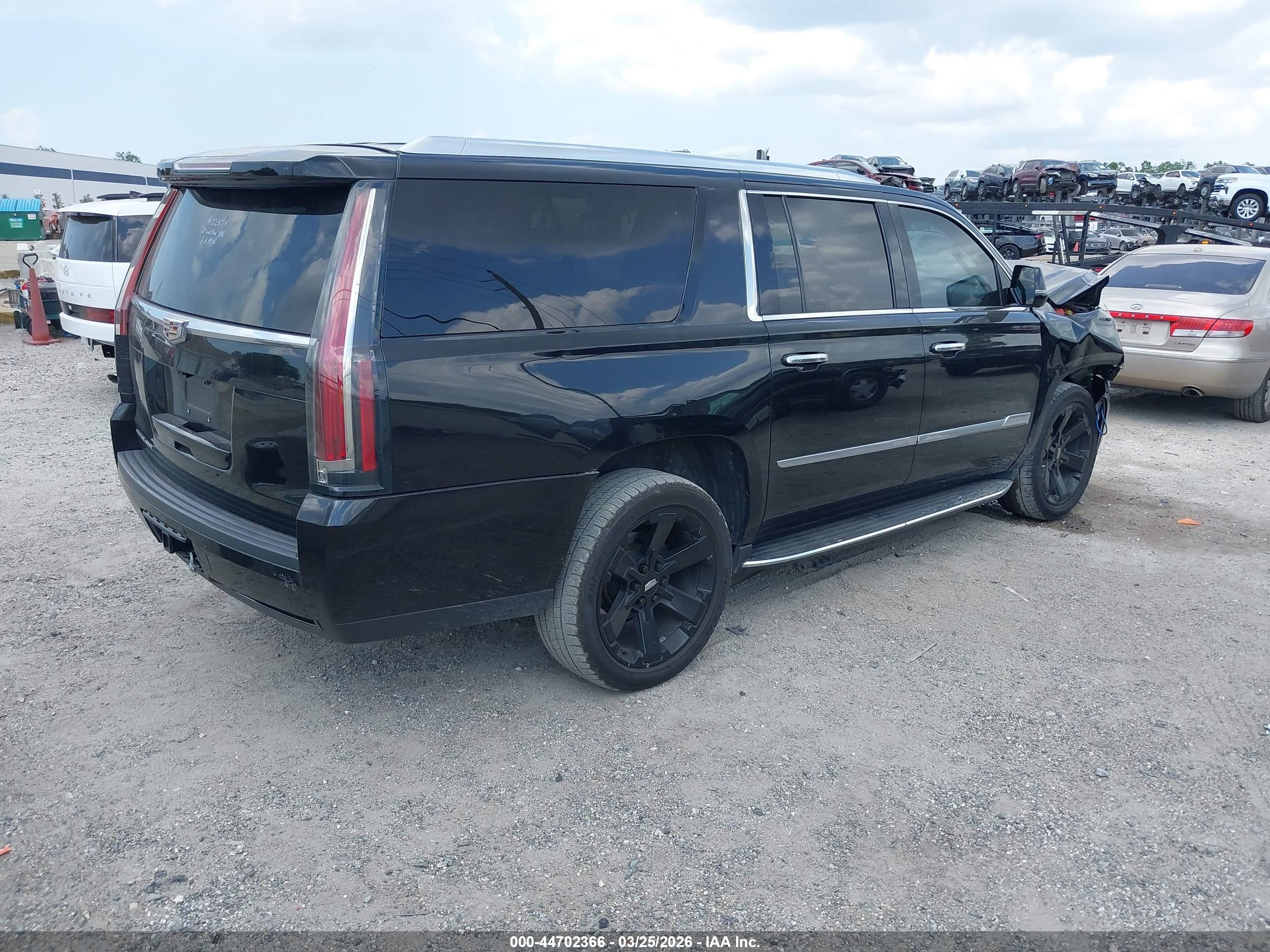 CADILLAC ESCALADE image 4