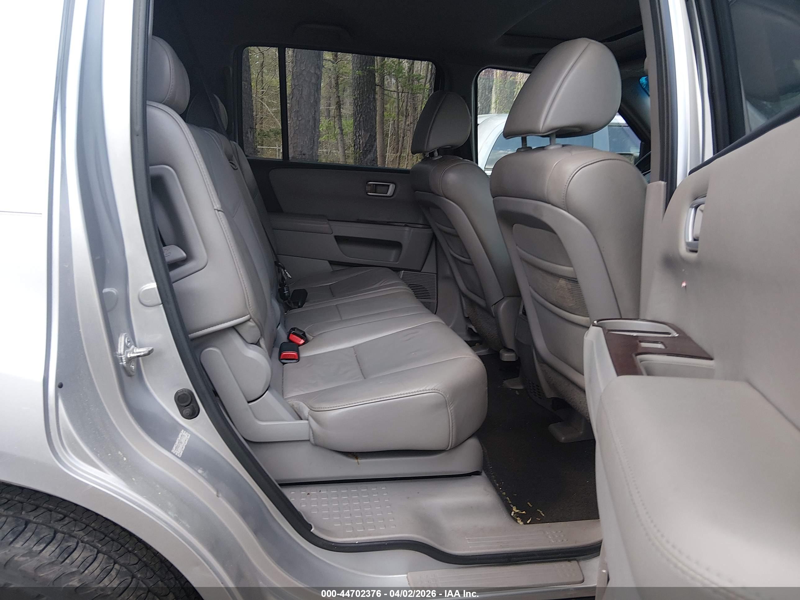 HONDA PILOT image 8