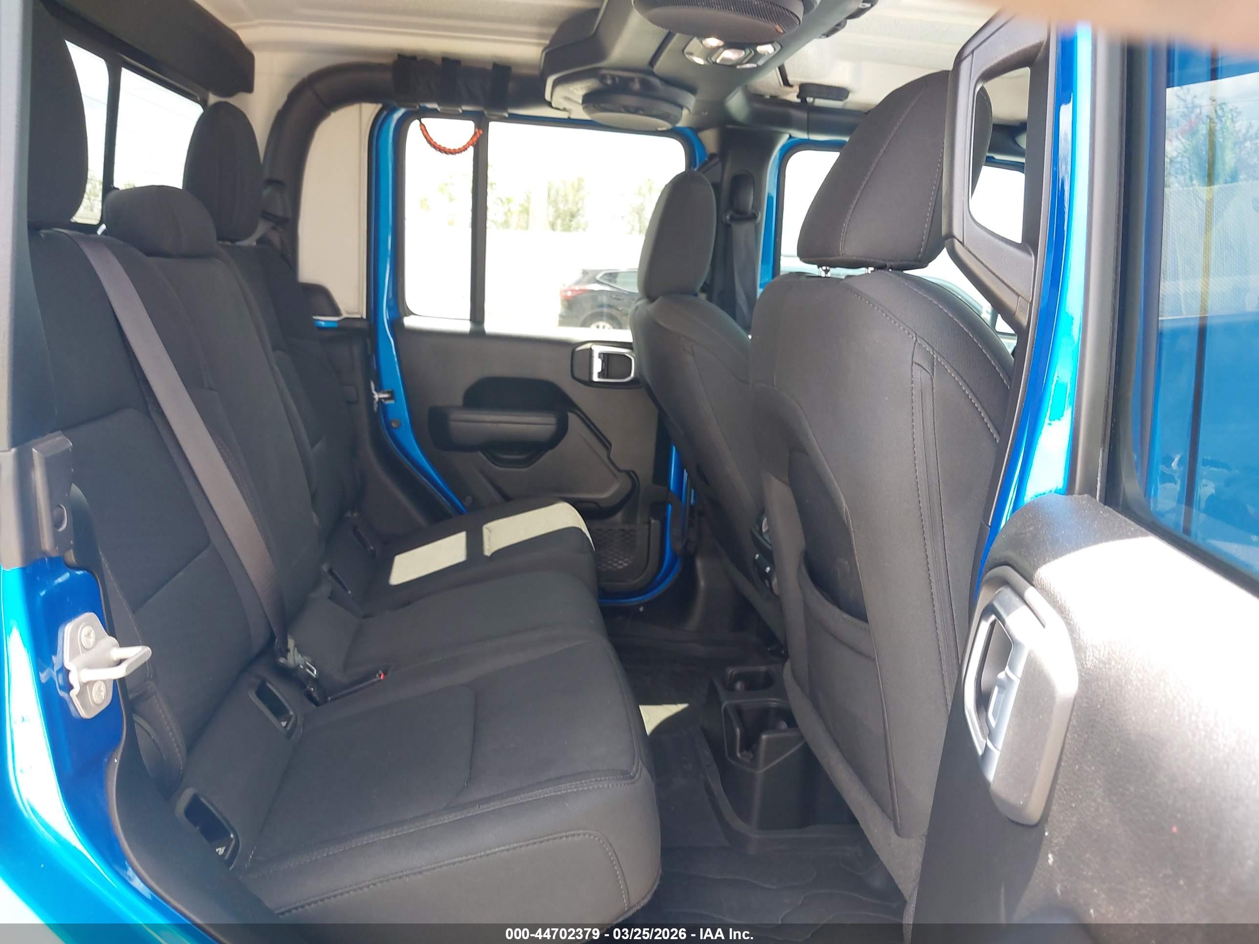 JEEP GLADIATOR image 8