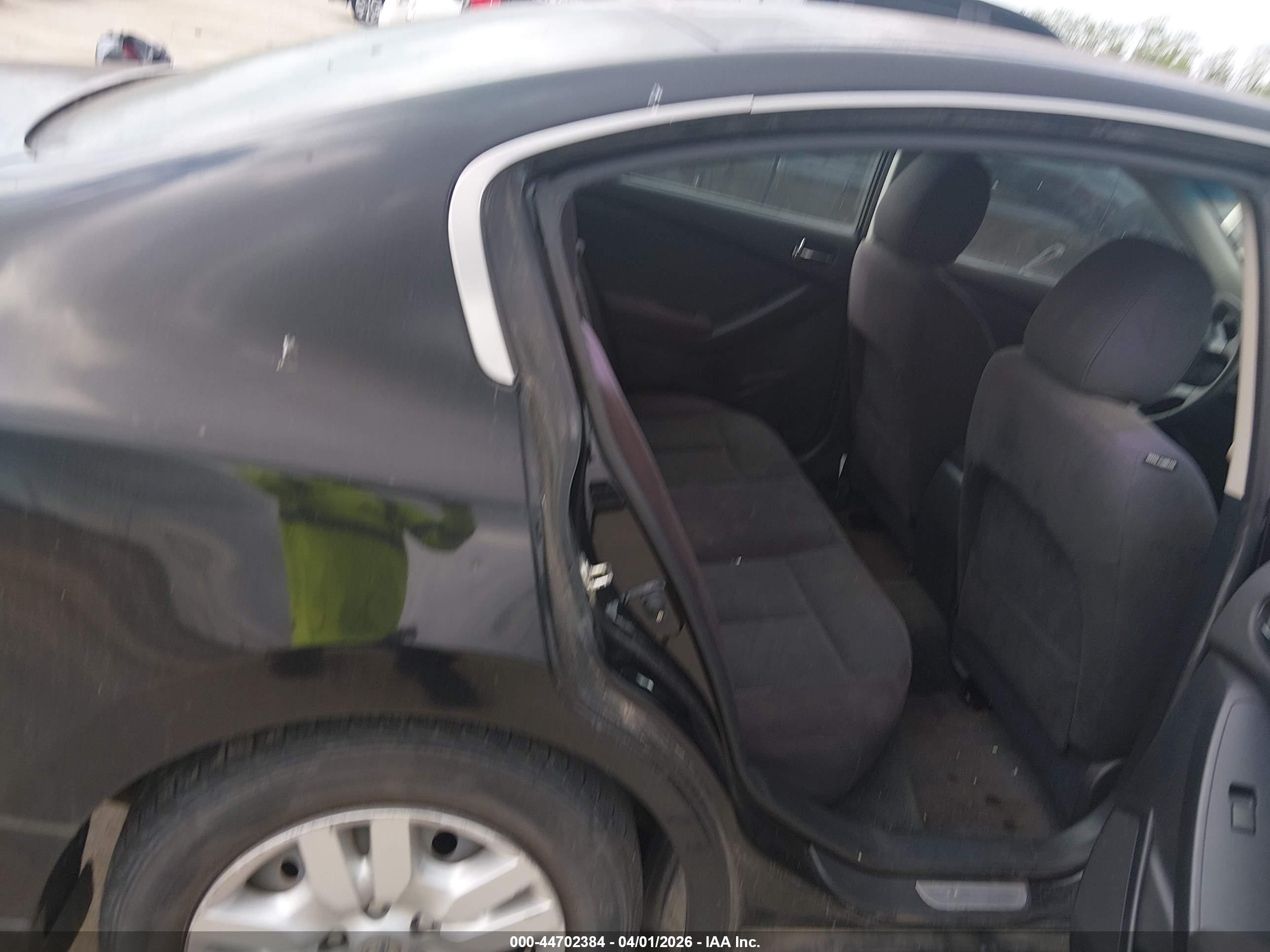 NISSAN ALTIMA image 8