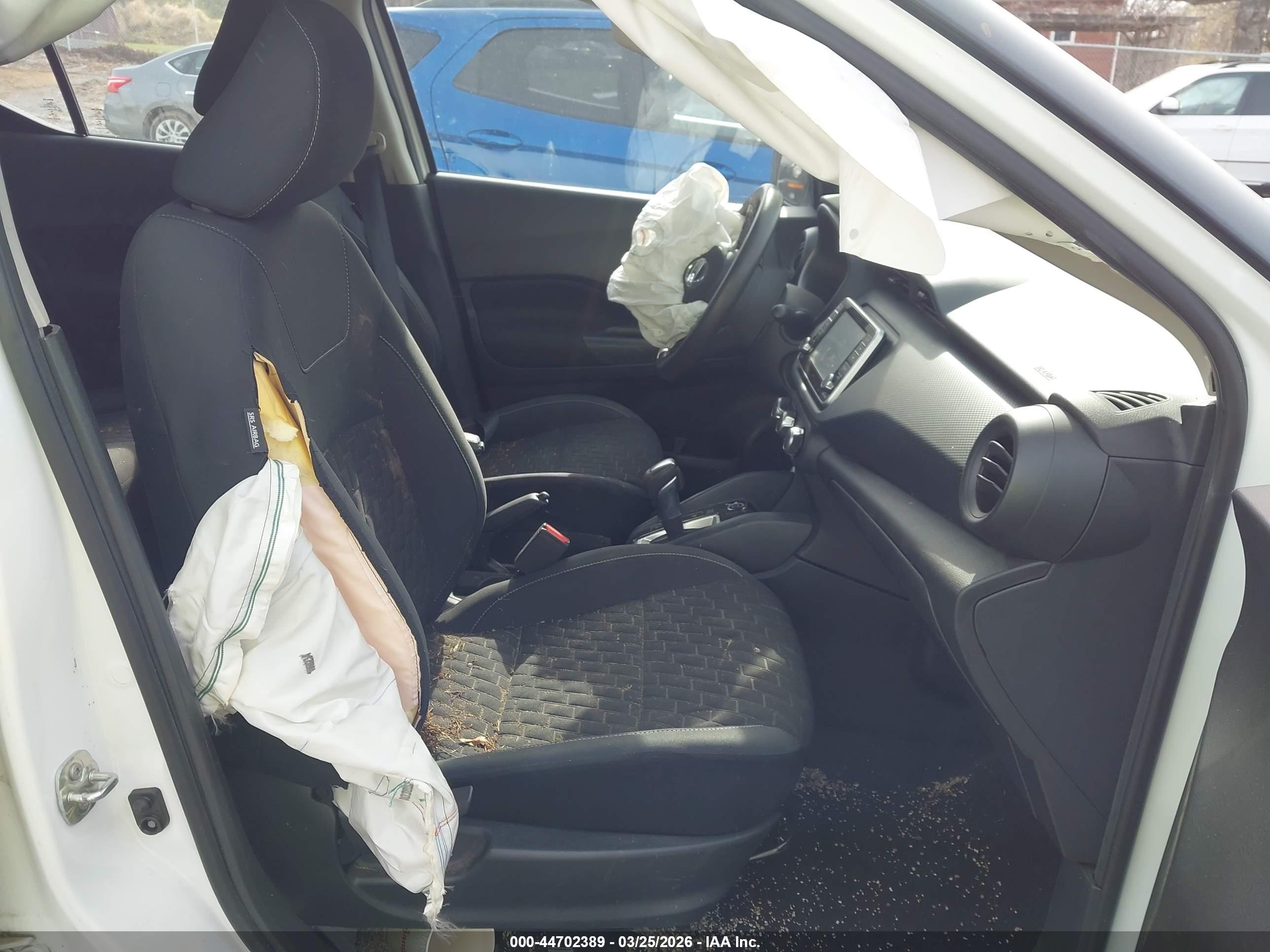NISSAN KICKS image 5
