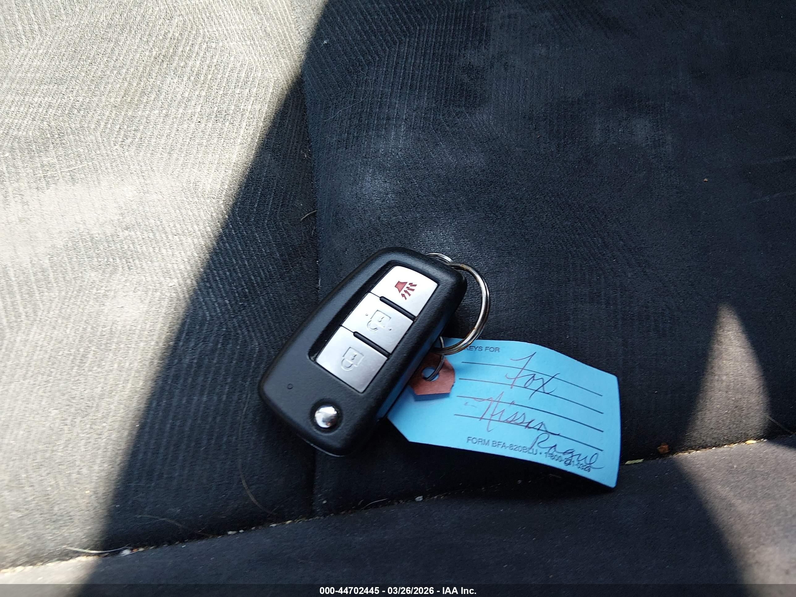 NISSAN ROGUE image 11