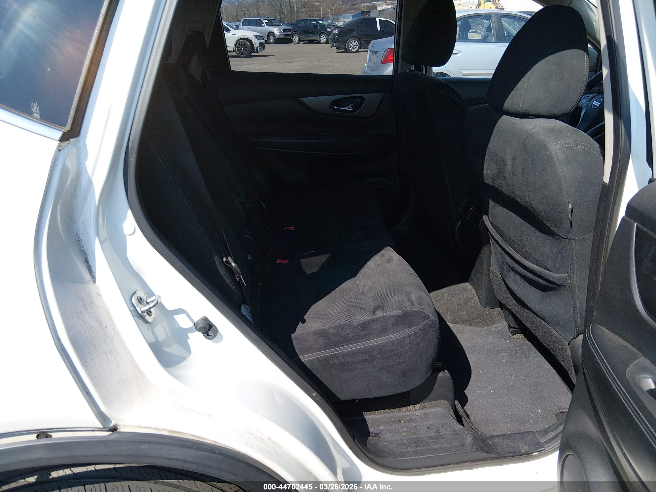 NISSAN ROGUE image 8
