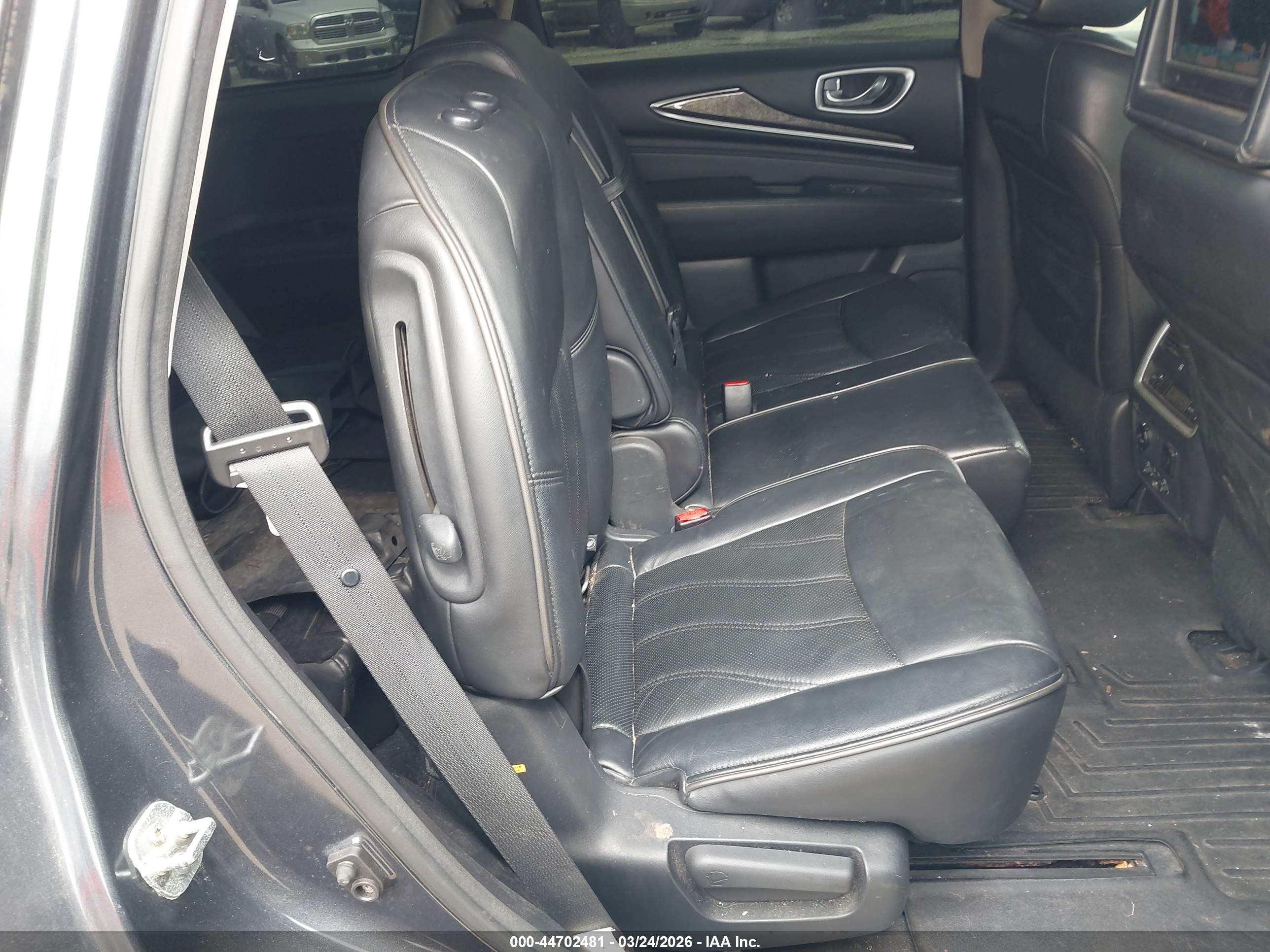 INFINITI QX60 image 8