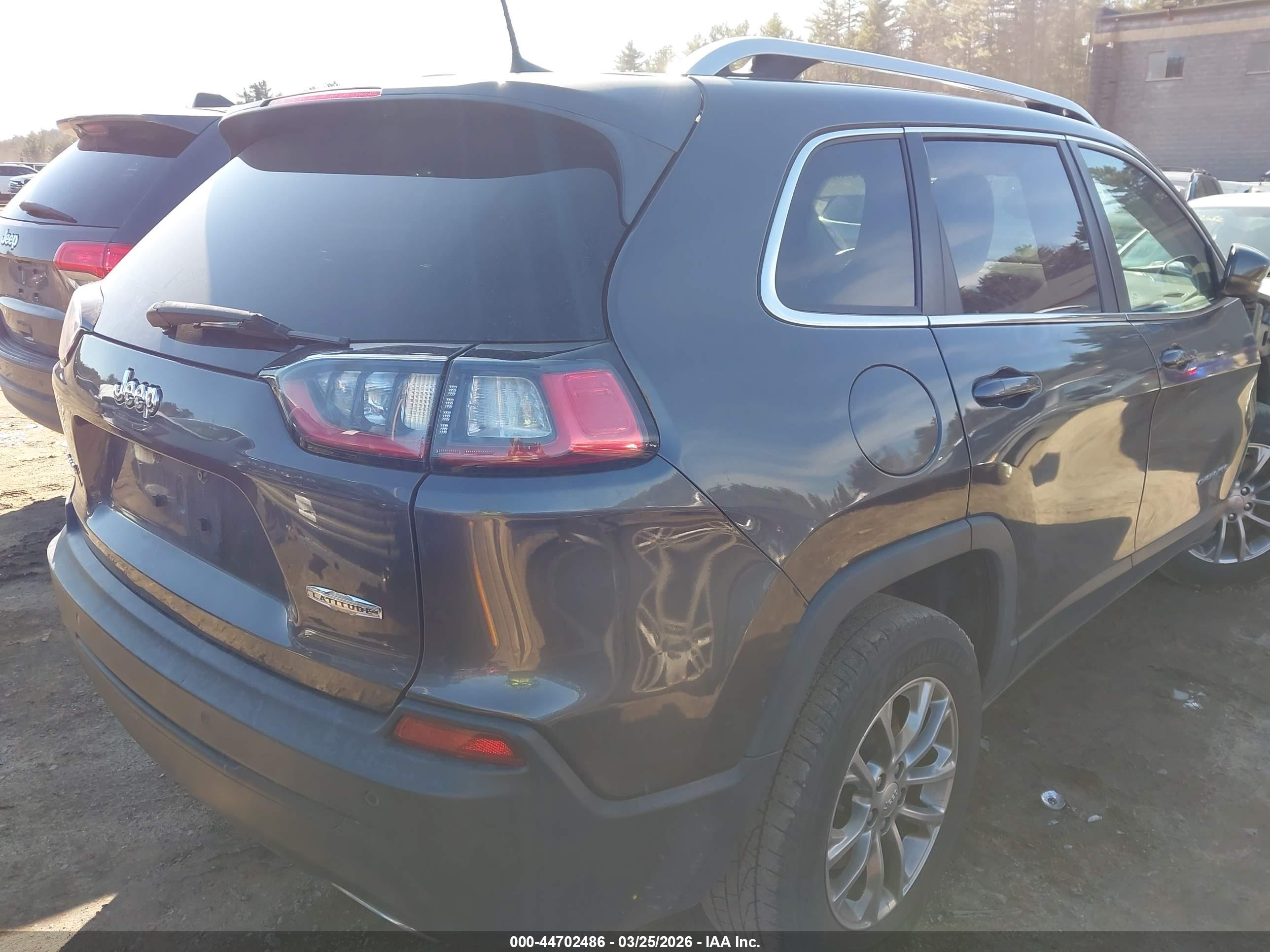 JEEP CHEROKEE image 4