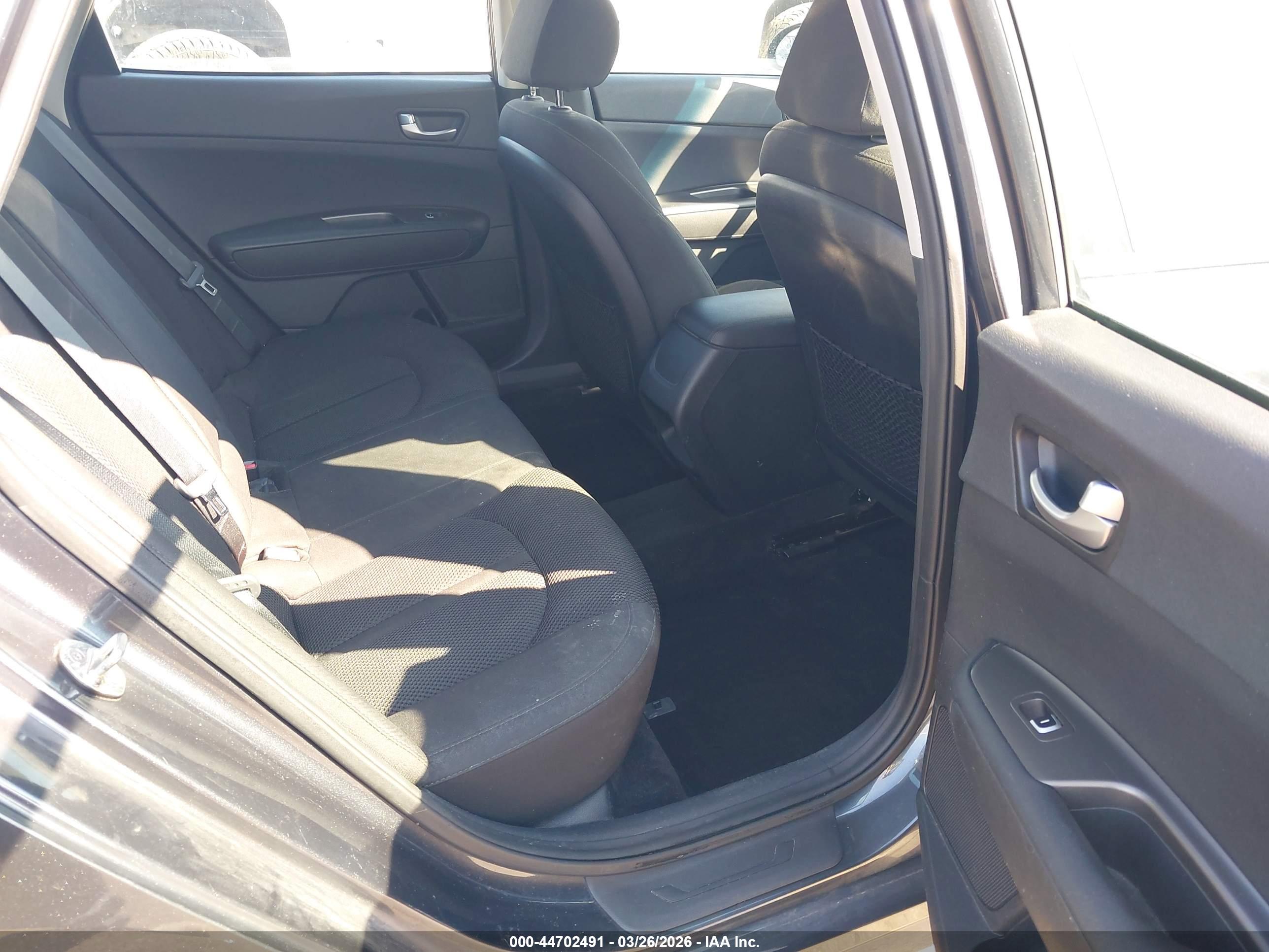 KIA OPTIMA image 8