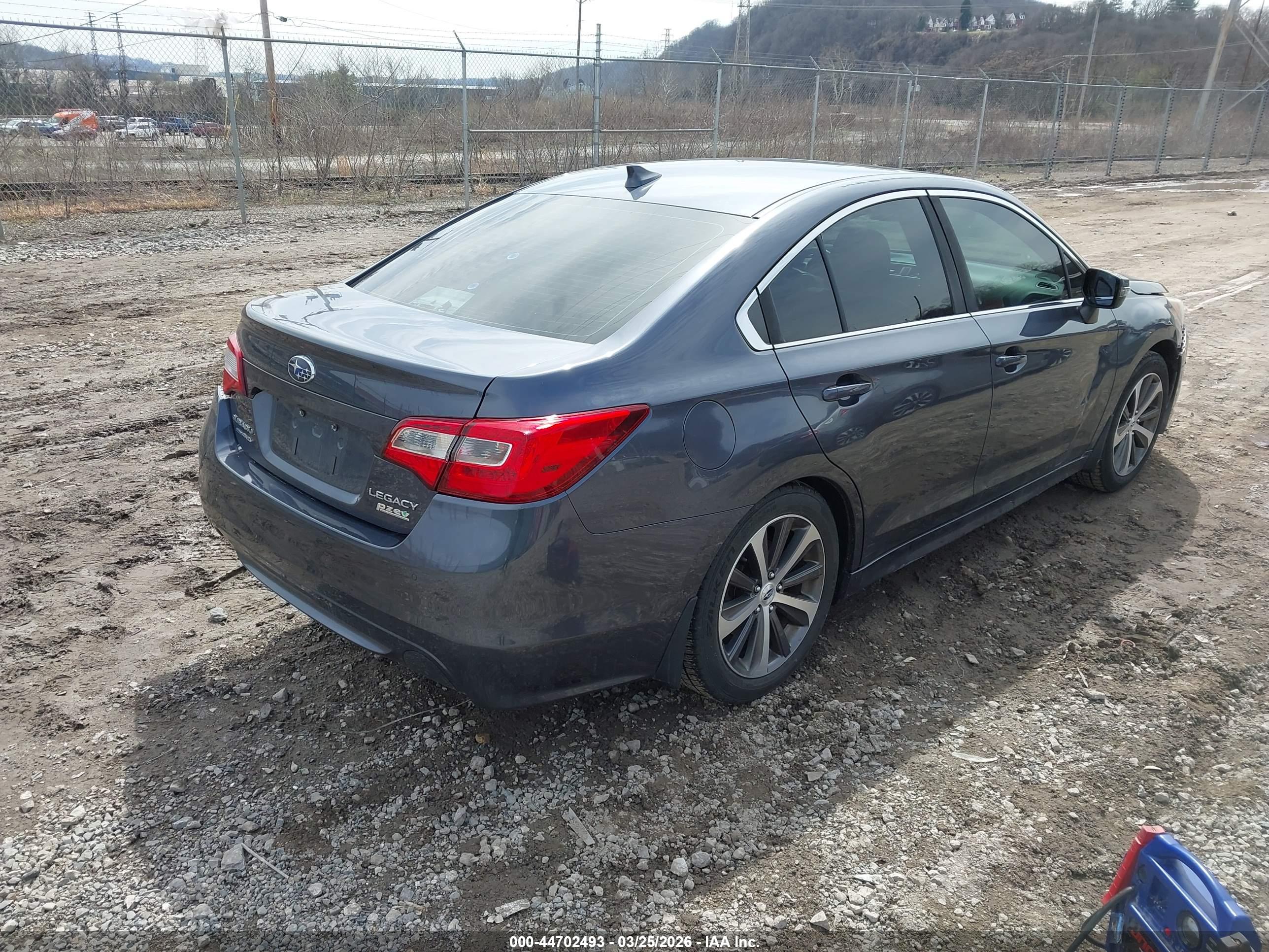 SUBARU LEGACY image 4