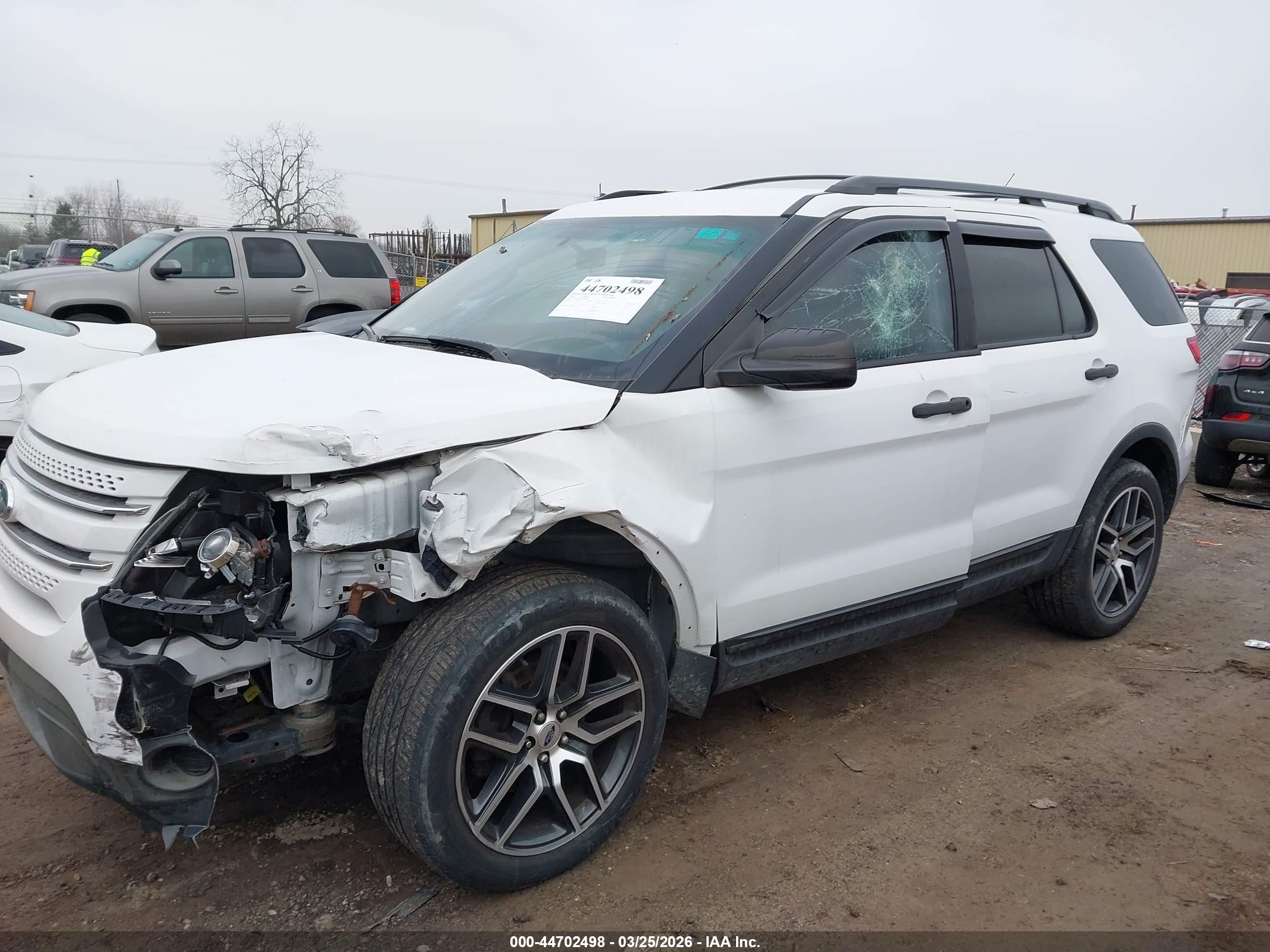 FORD EXPLORER image 6