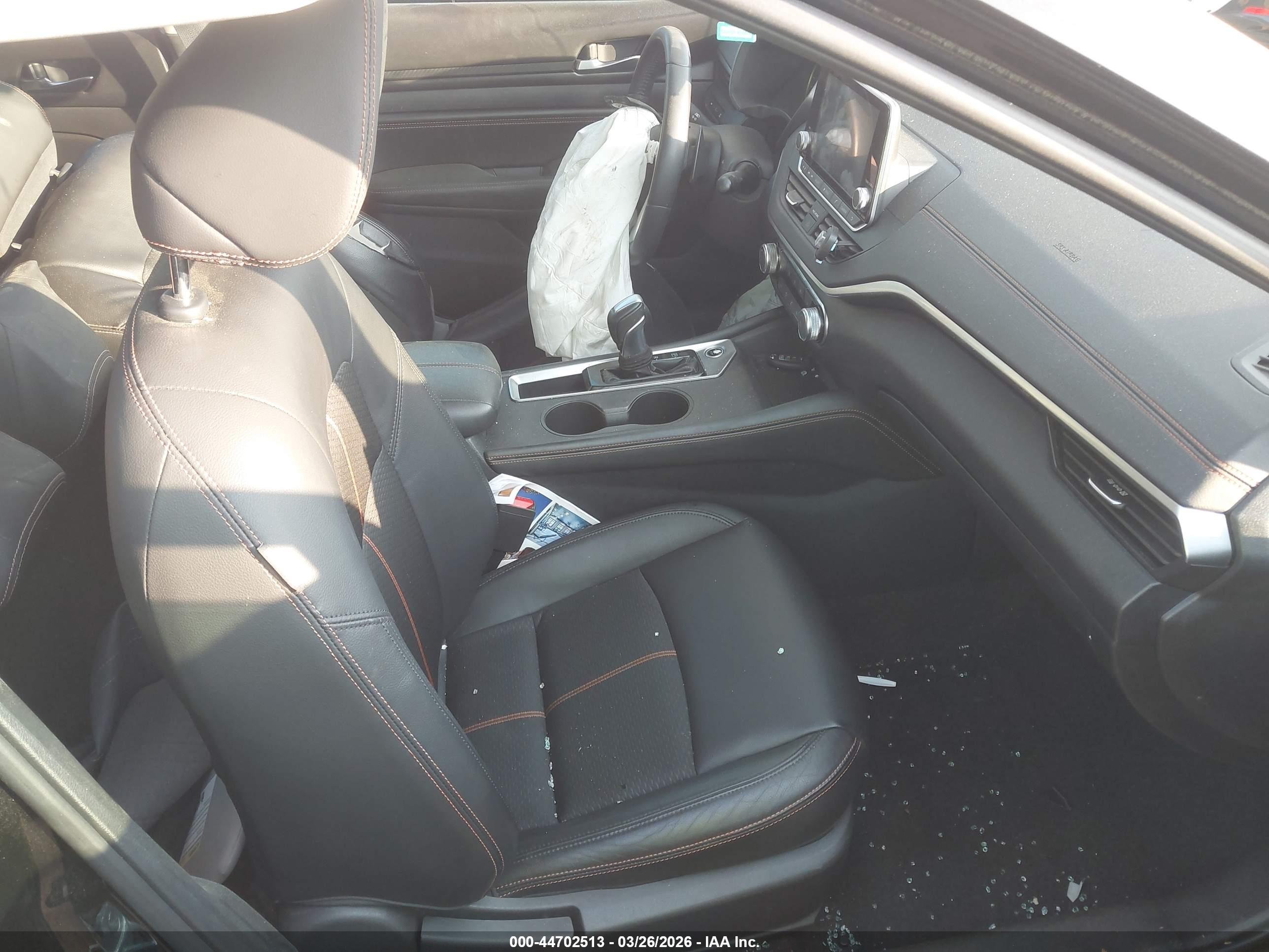 NISSAN ALTIMA image 5
