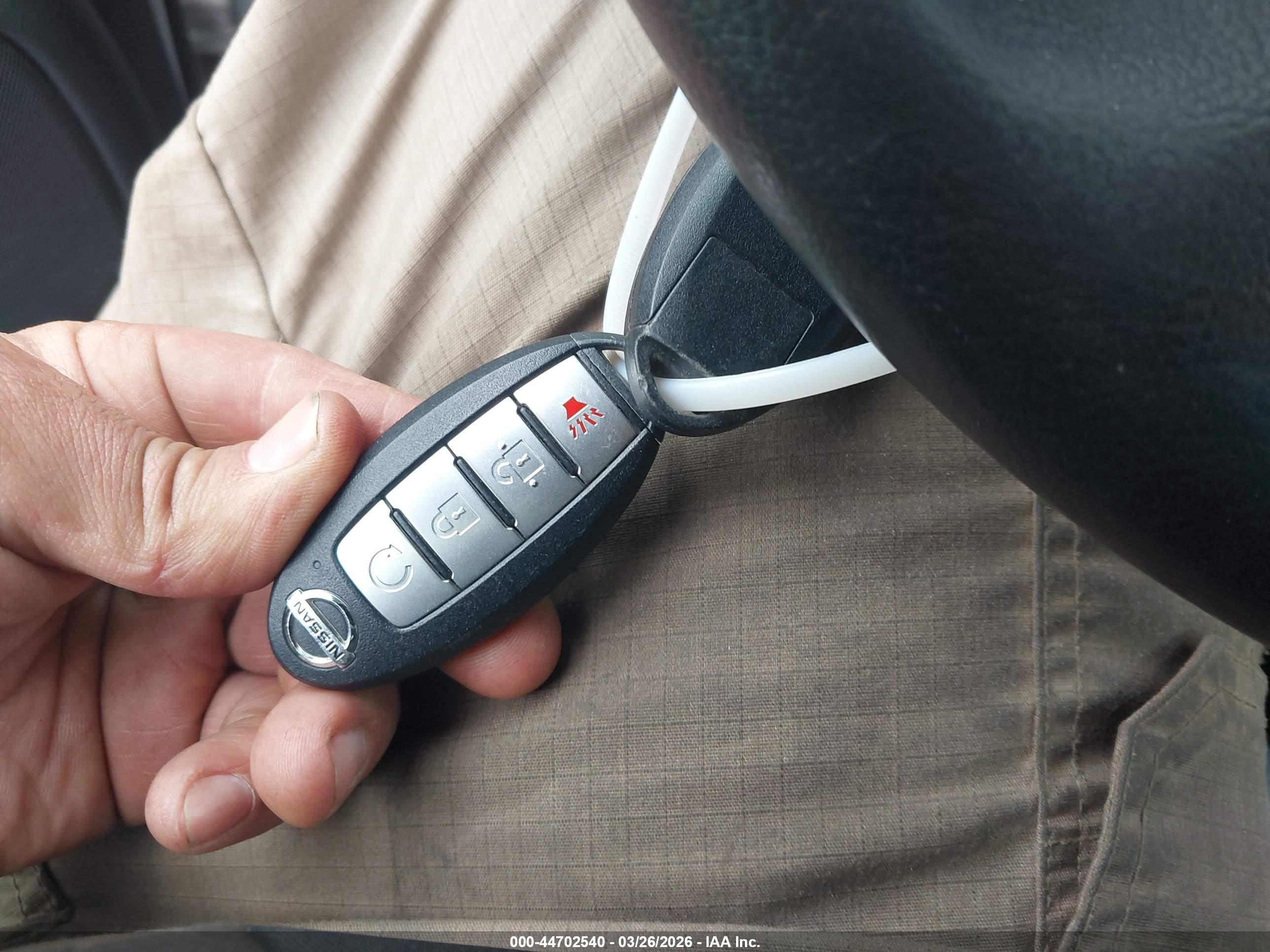 NISSAN PATHFINDER image 11
