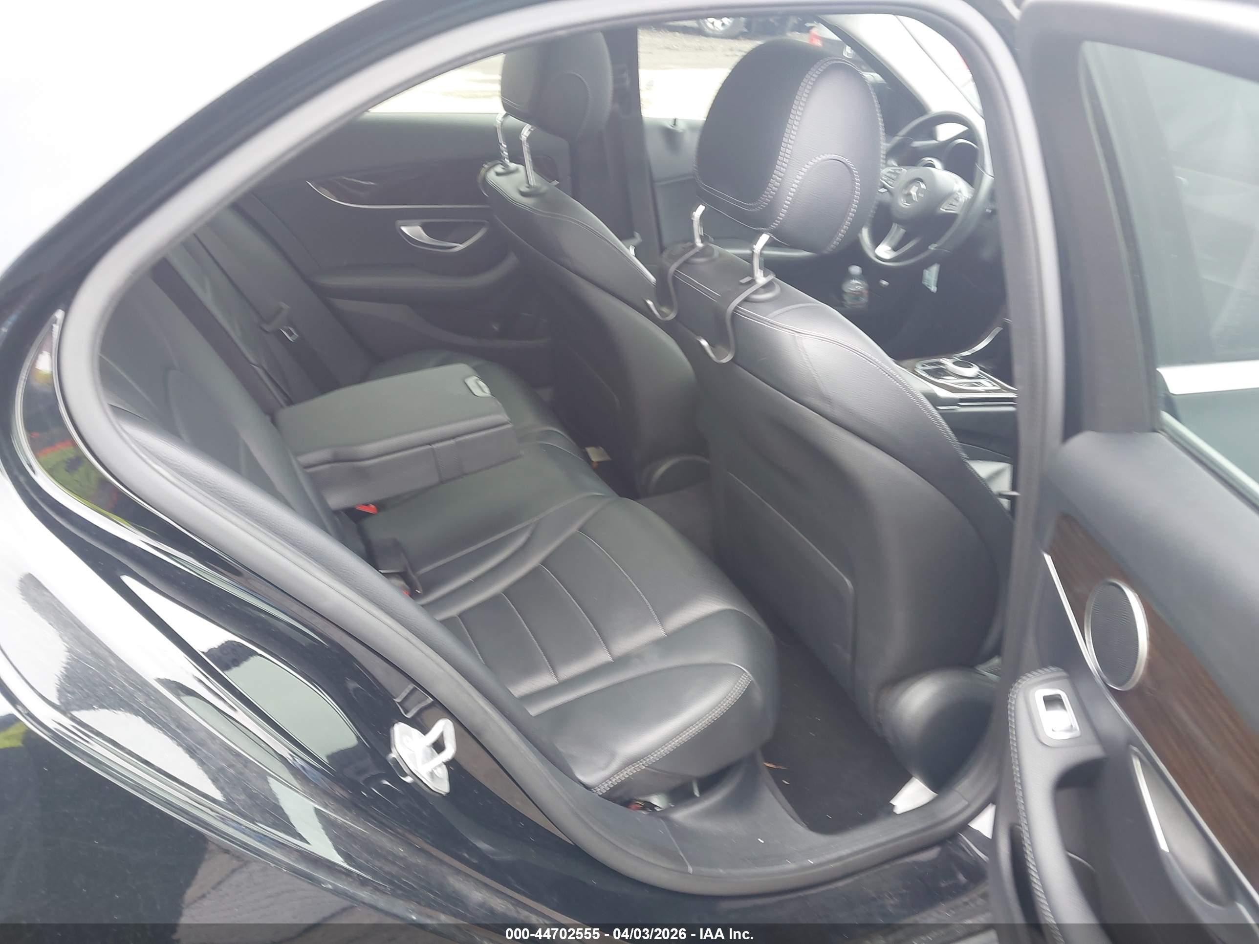 MERCEDES-BENZ C image 8