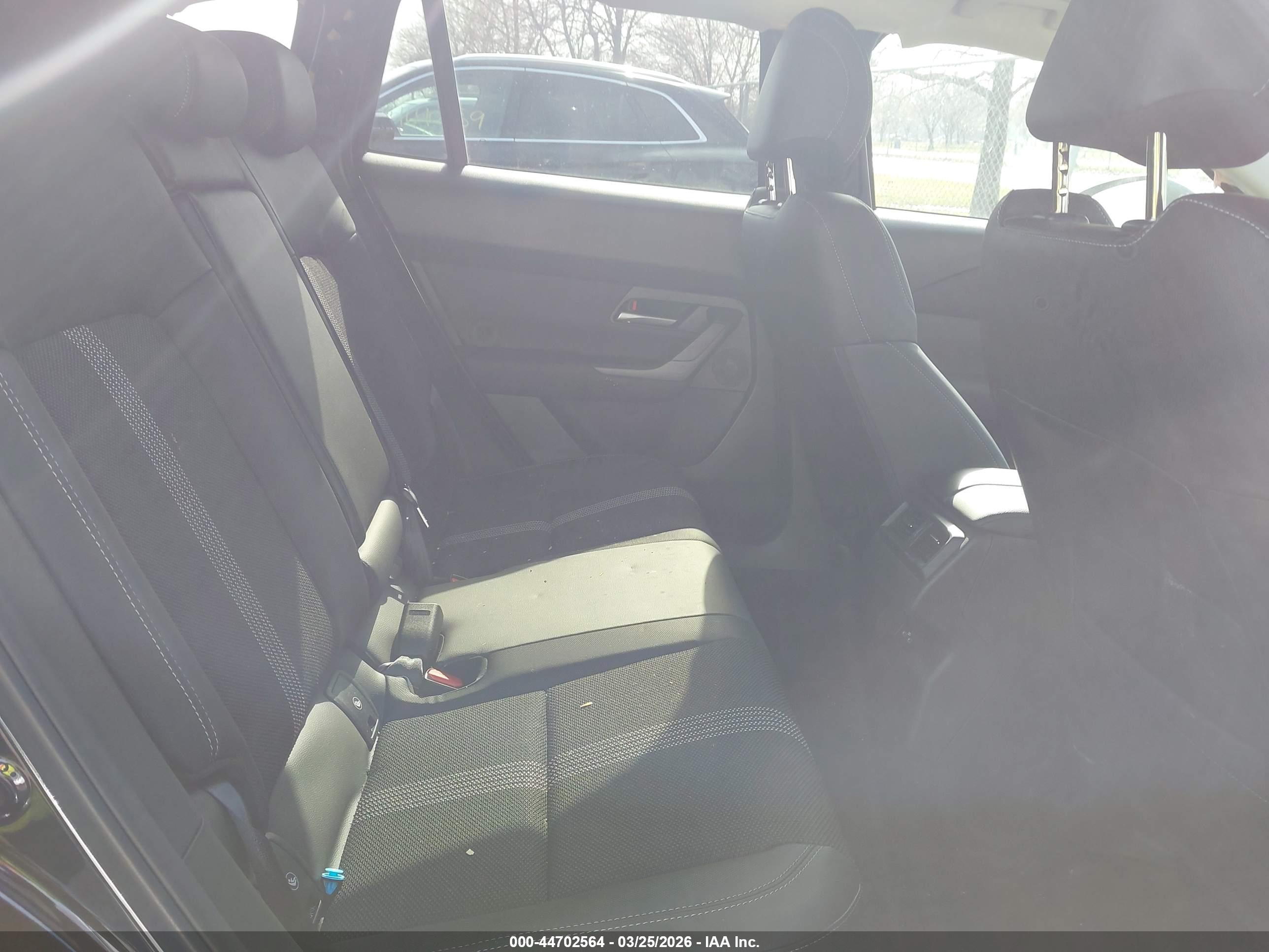 MAZDA CX-50 image 8
