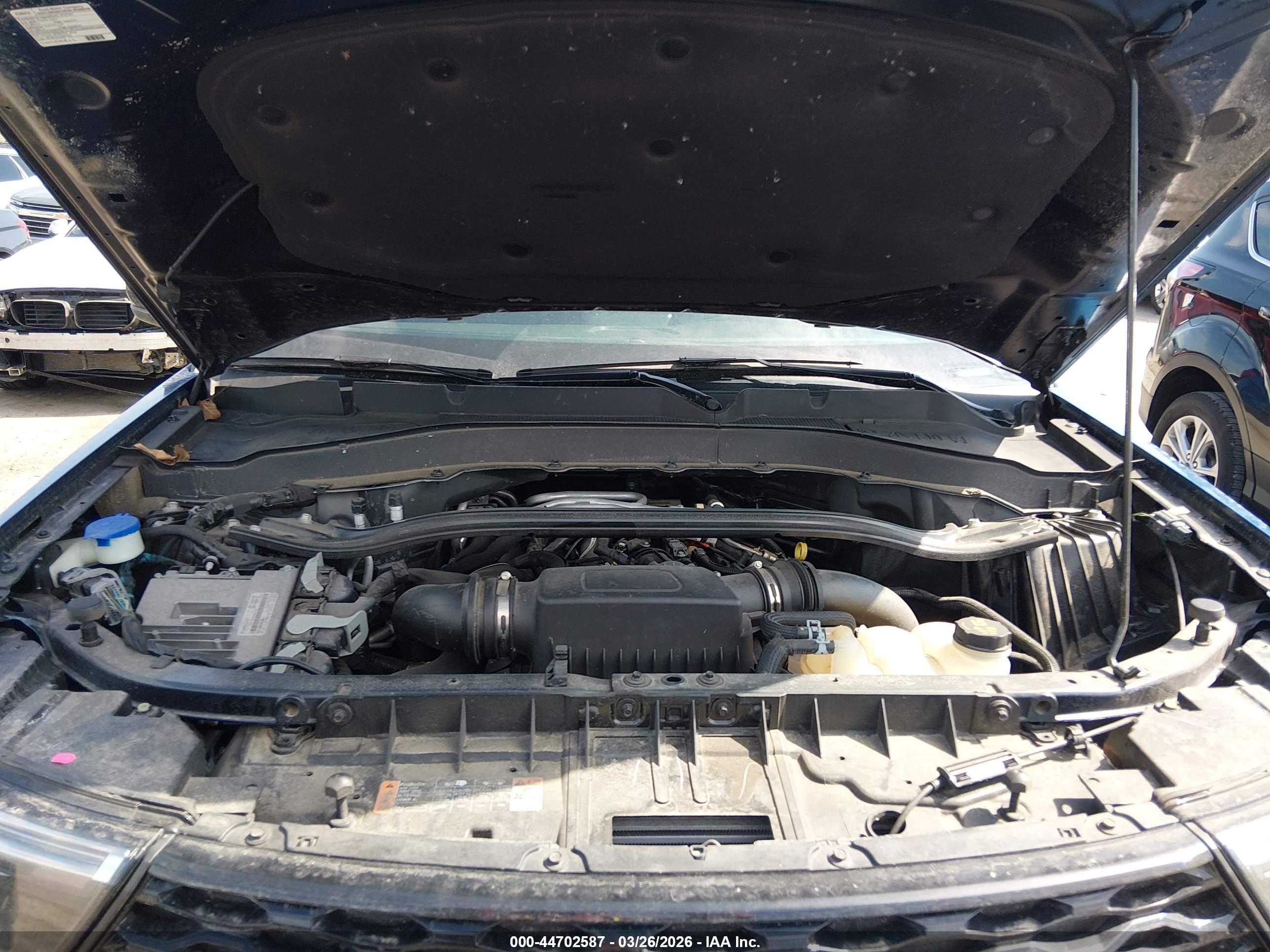 FORD EXPLORER image 10
