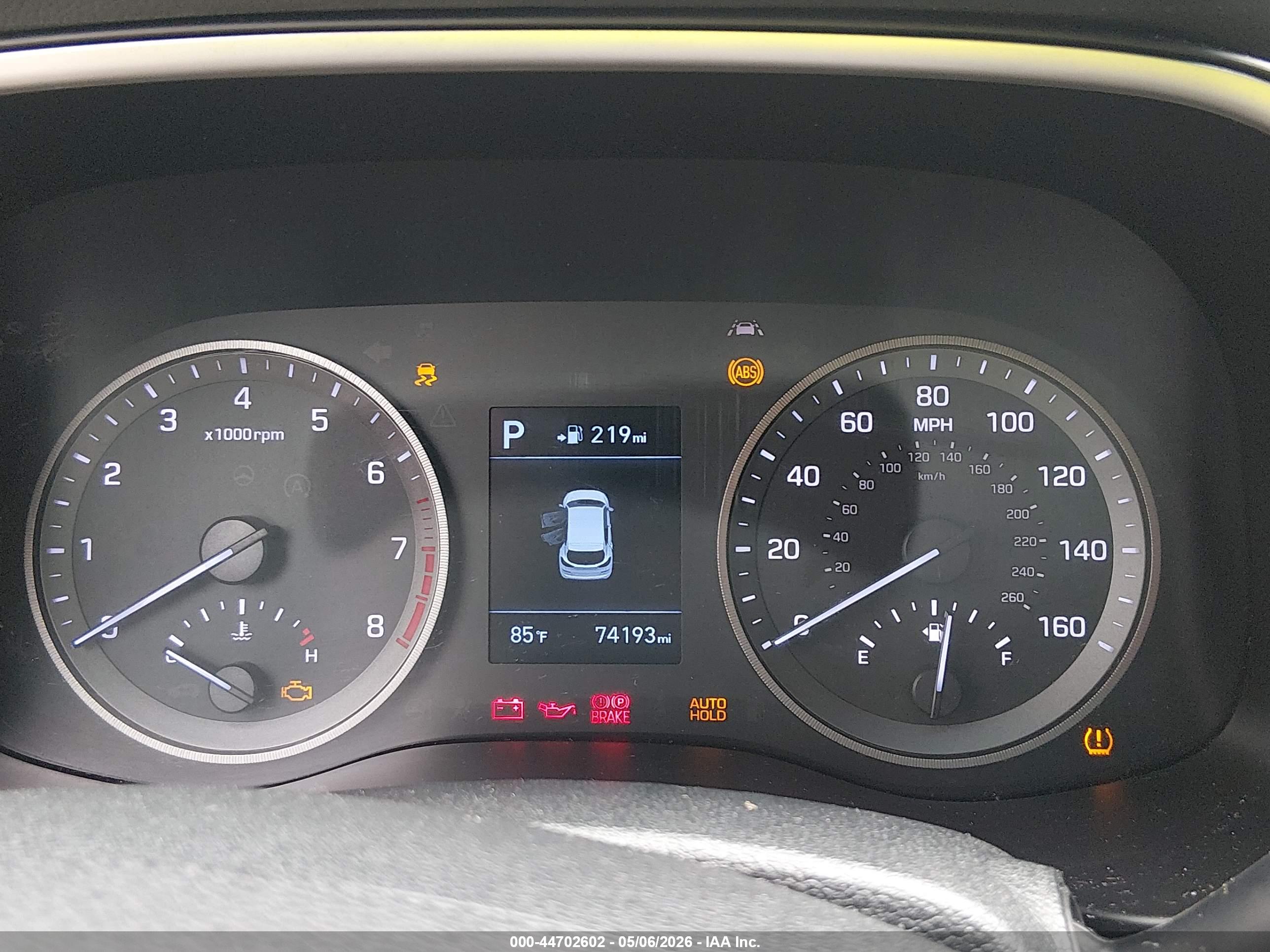 HYUNDAI TUCSON image 7