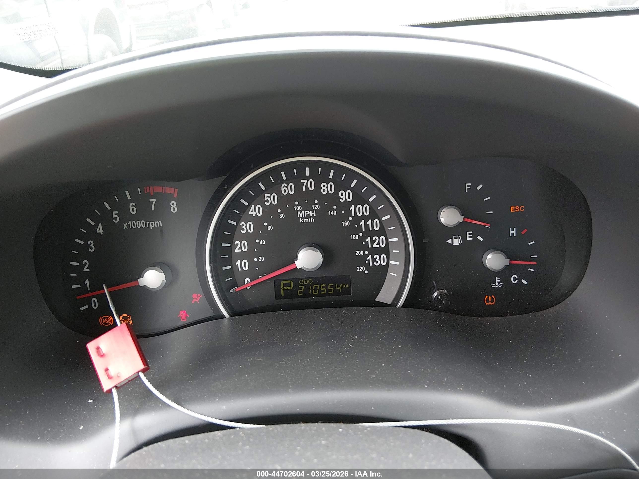 KIA SEDONA image 7